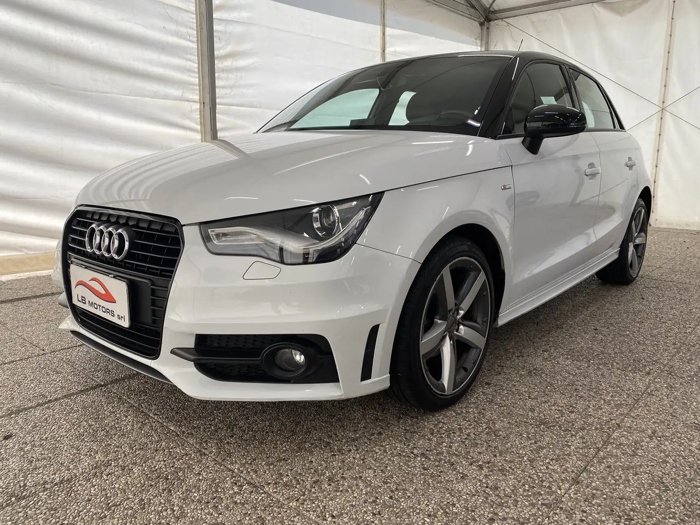Audi A1 A1 Sportback Sportback 1.6 tdi S Line 90cv Neopat. Blanco - 1