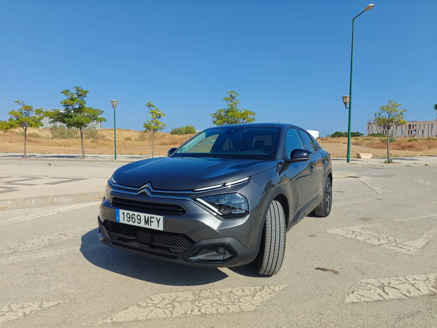 Citroen C4 X C4 X 1.5 BlueHDI S Grey - 1