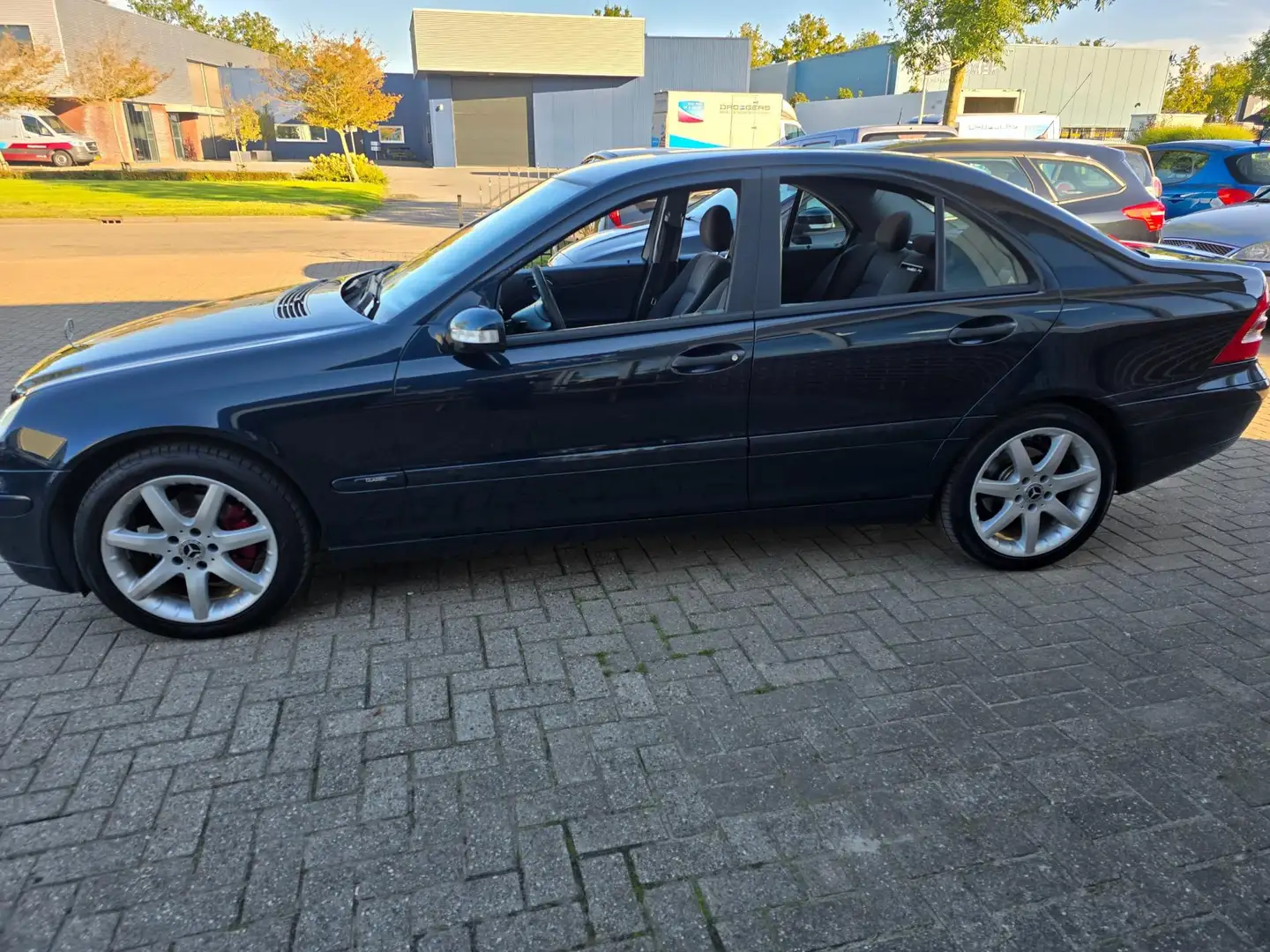 Mercedes-Benz C 180 K. Classic Schwarz - 2