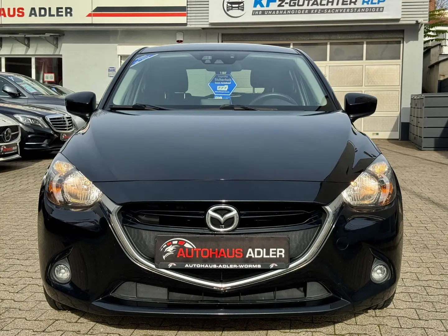 Mazda 2 1.5 Sports-Line*1HD*5TRG*NAVI*PDC*KLIM*SH*TEMP Schwarz - 2
