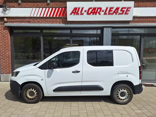 Peugeot Partner 1.5 Blue HDI - PREMIUM - 3e zit - Airco Connect NAV + DAB