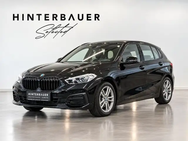 BMW 118 i Advantage*SITZHEIZ*RÜCKFAHRK*LIVECOCKPIT*