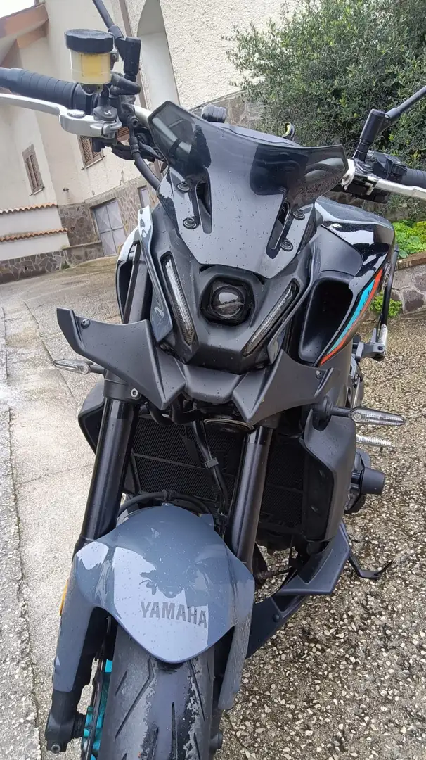Yamaha MT-09 Šedá - 1