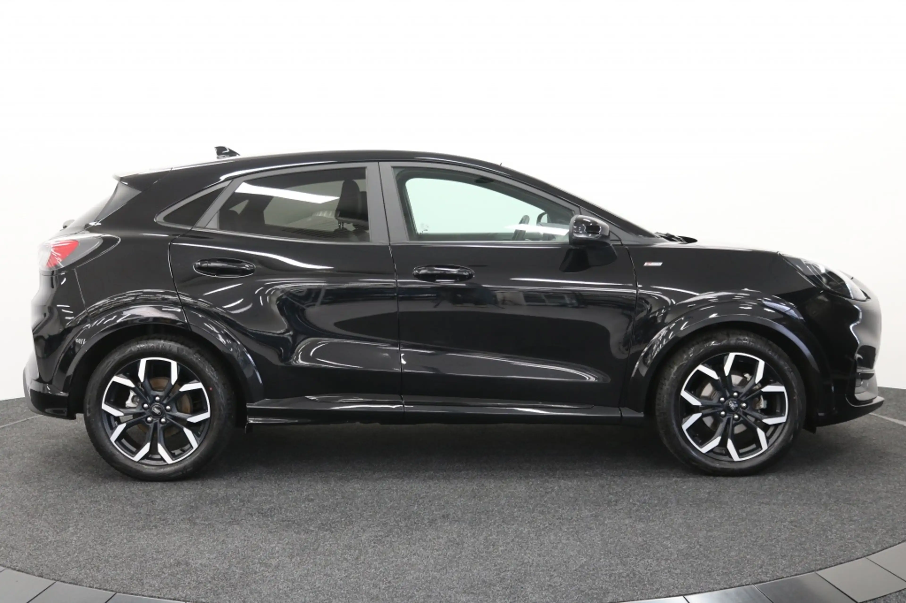 Ford Puma 1.0 EcoBoost Hybrid ST-Line X — photo 15