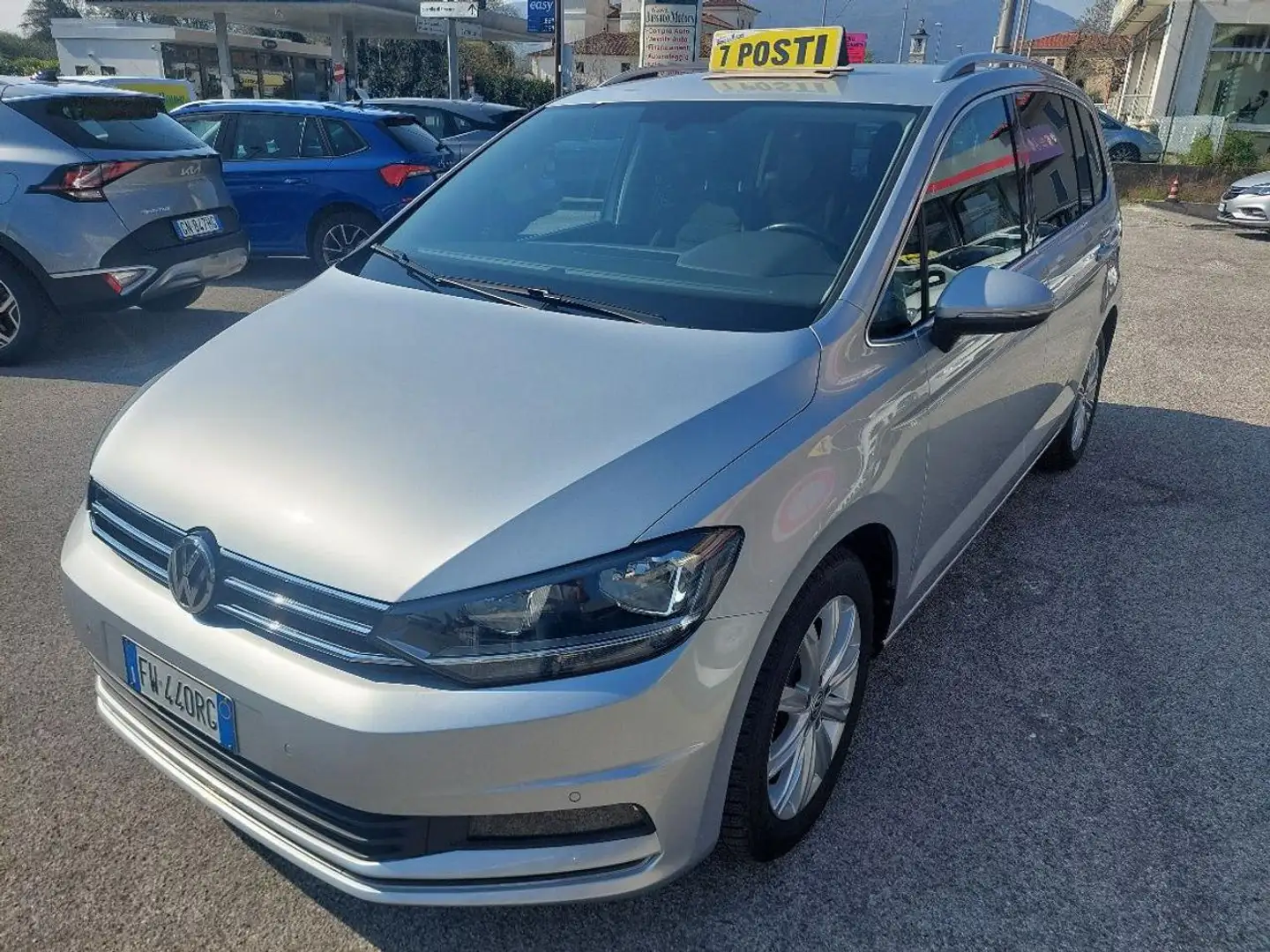 Volkswagen Touran 2.0 TDI 150 CV SCR DSG Executive BlueMotion Tech. Zilver - 2