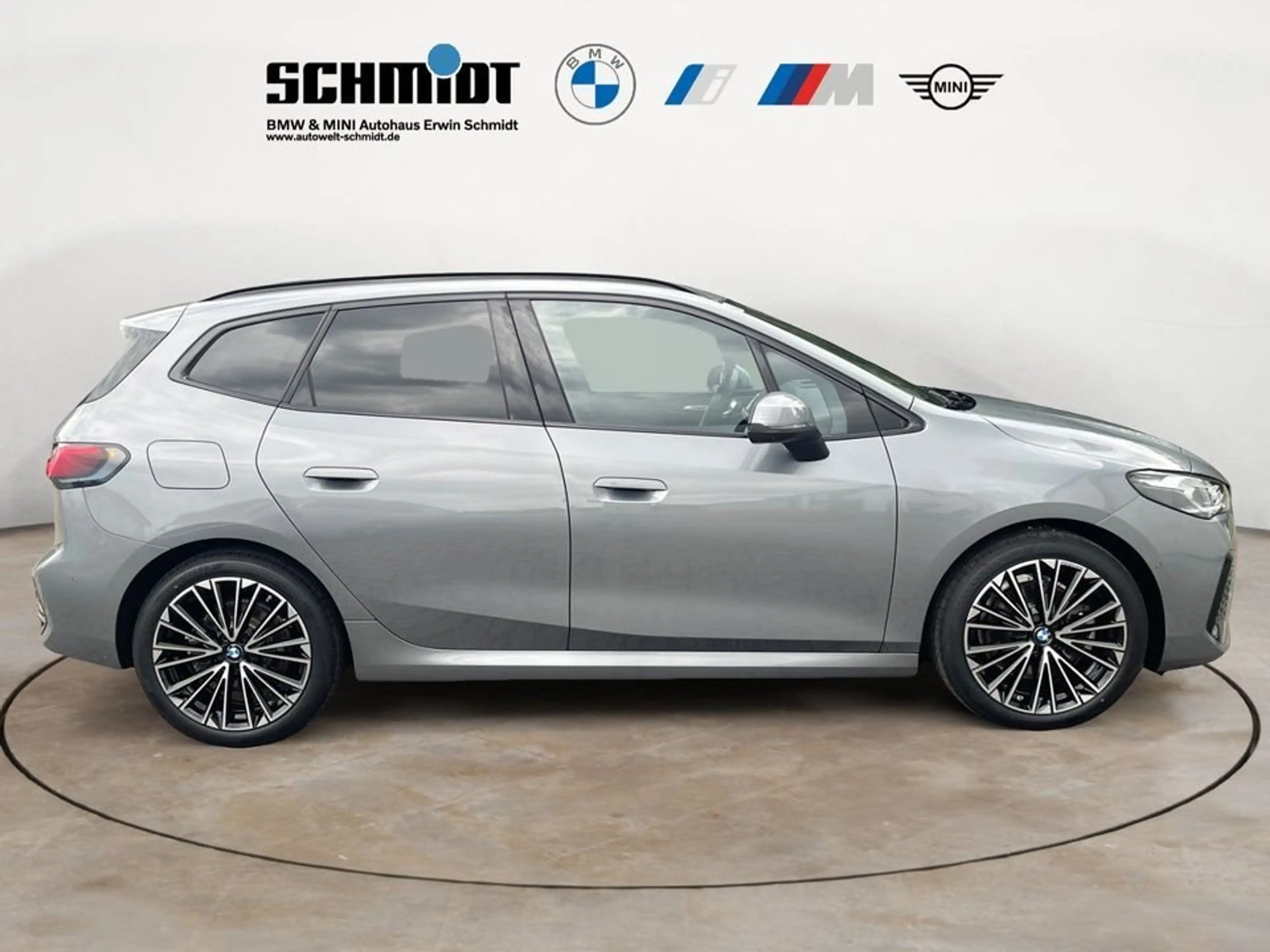 BMW 223 i xDrive Active Tourer M Sport + GARANTIE-bis-10.2 — photo 6