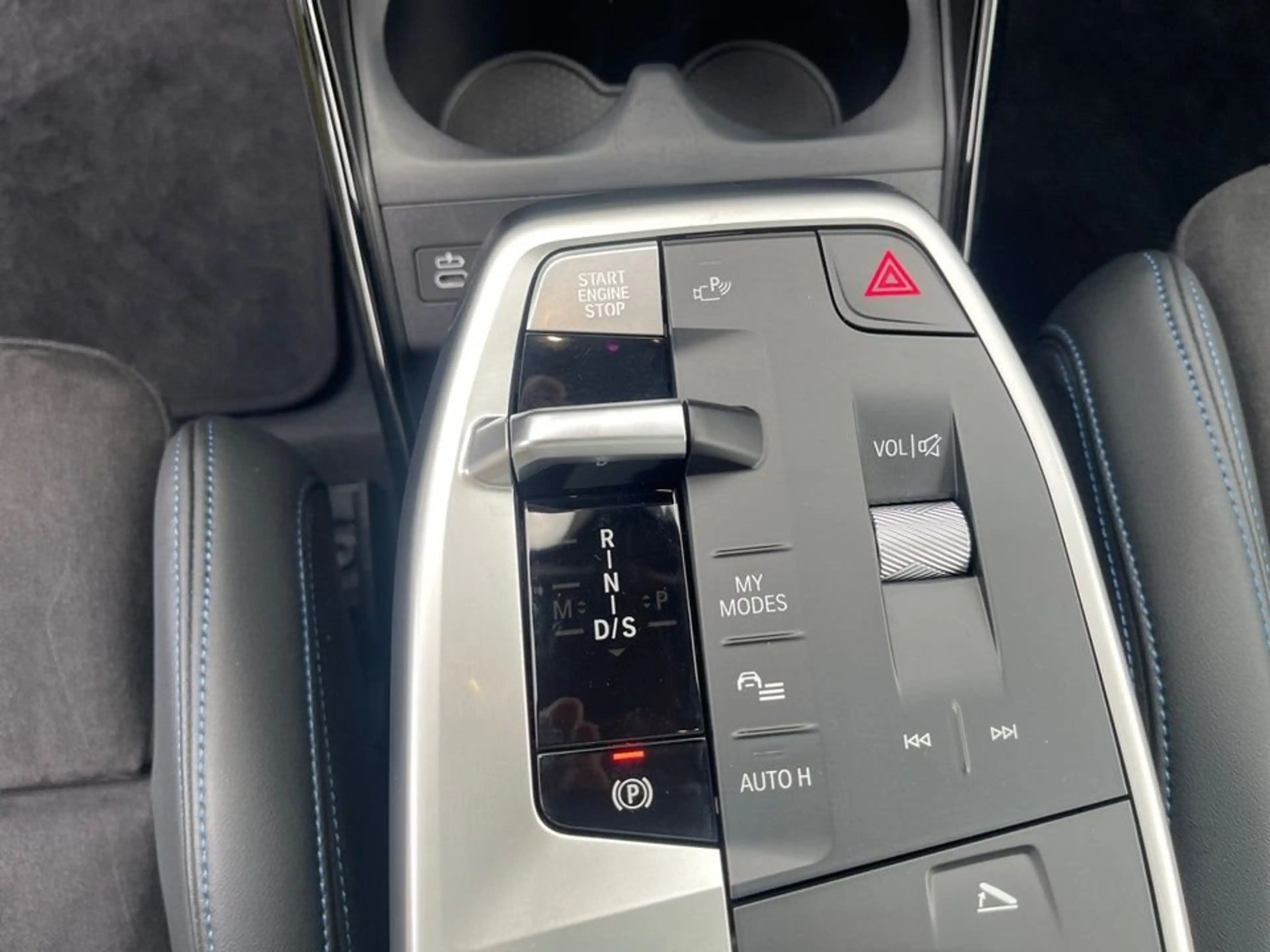 BMW 223 i xDrive Active Tourer M Sport + GARANTIE-bis-10.2 — photo 11