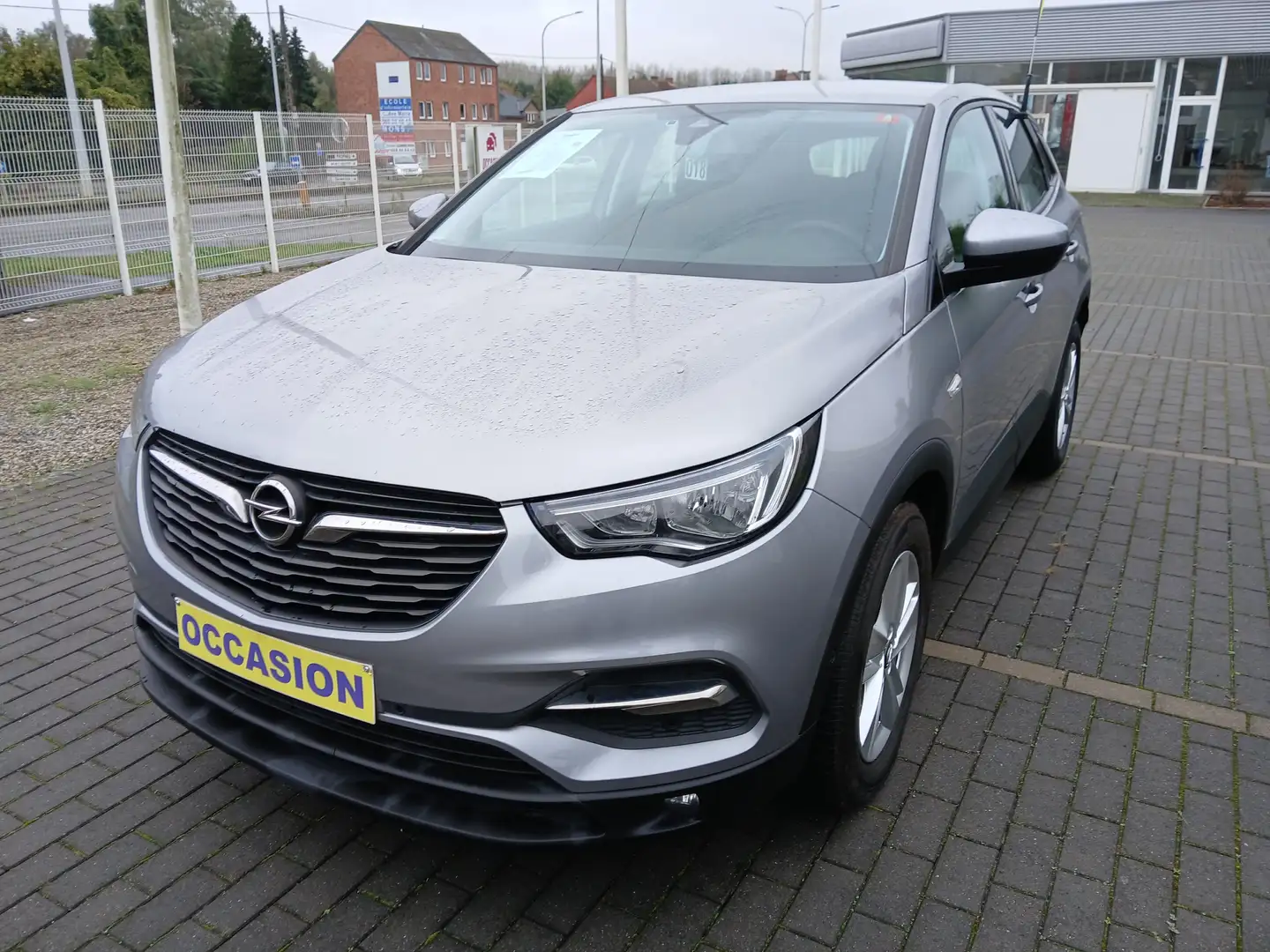 Opel Grandland X 1.2 I Turbo Grau - 1