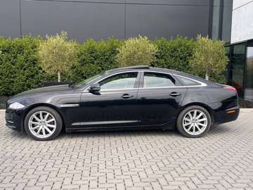 XJ 3.0D V6 Portfolio
