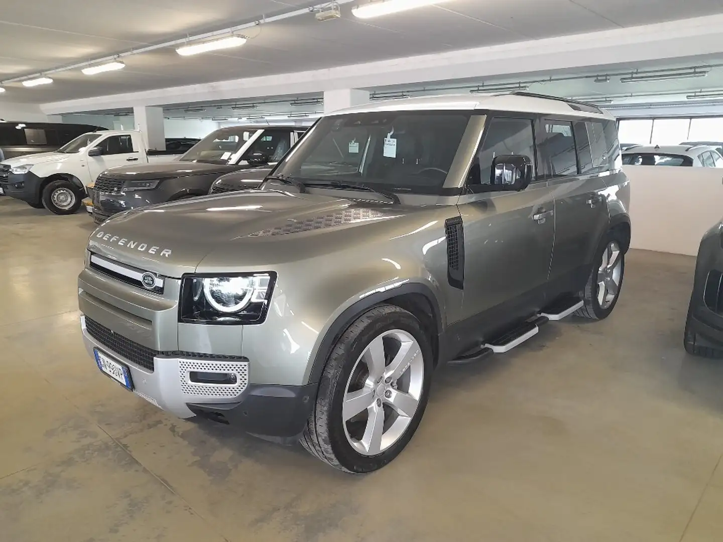 Land Rover Defender Defender 110 3.0D I6 200 CV AWD Auto SE Verde - 1