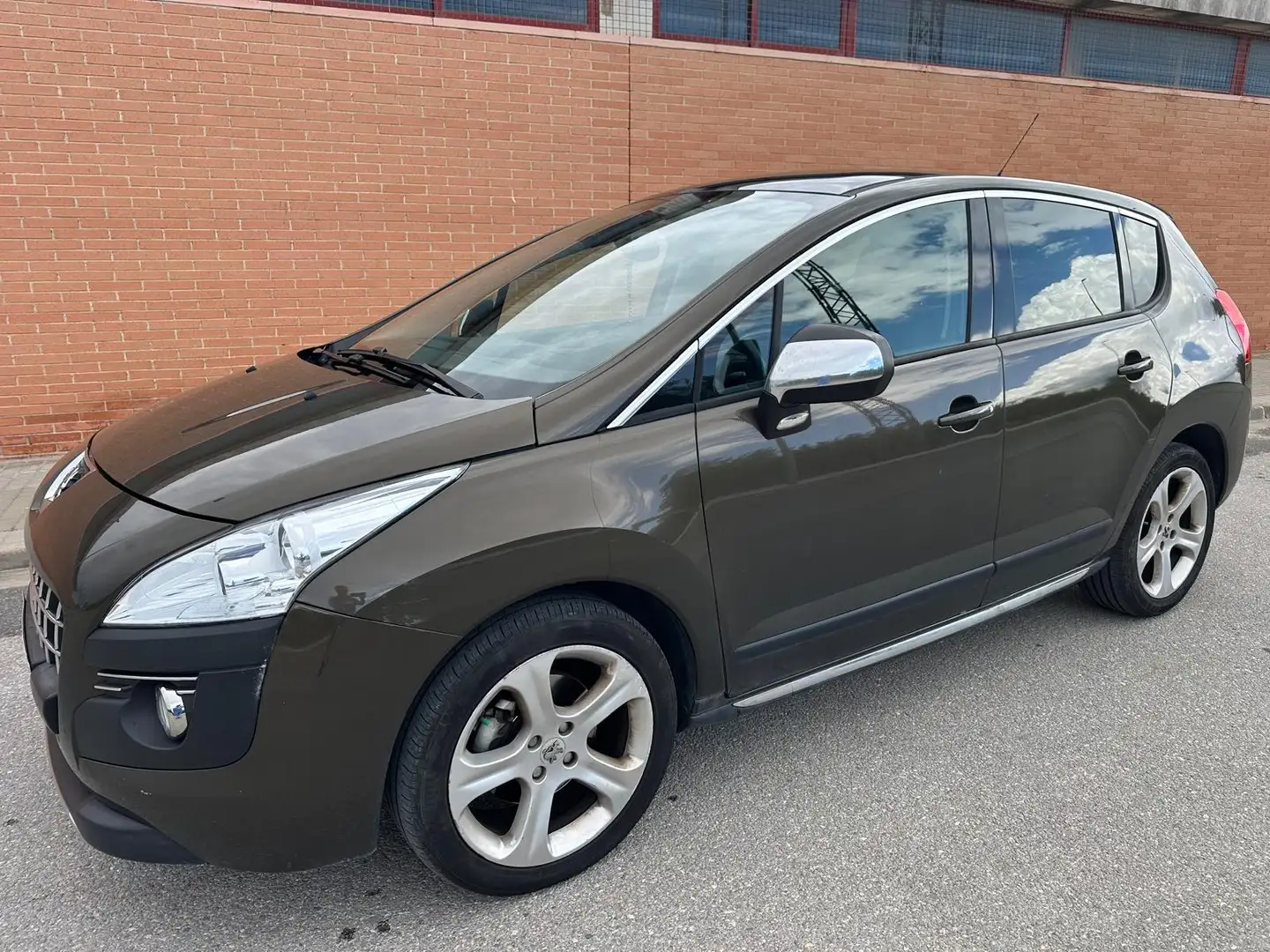 Peugeot 3008 2.0HDI FAP Sport Pack - 2
