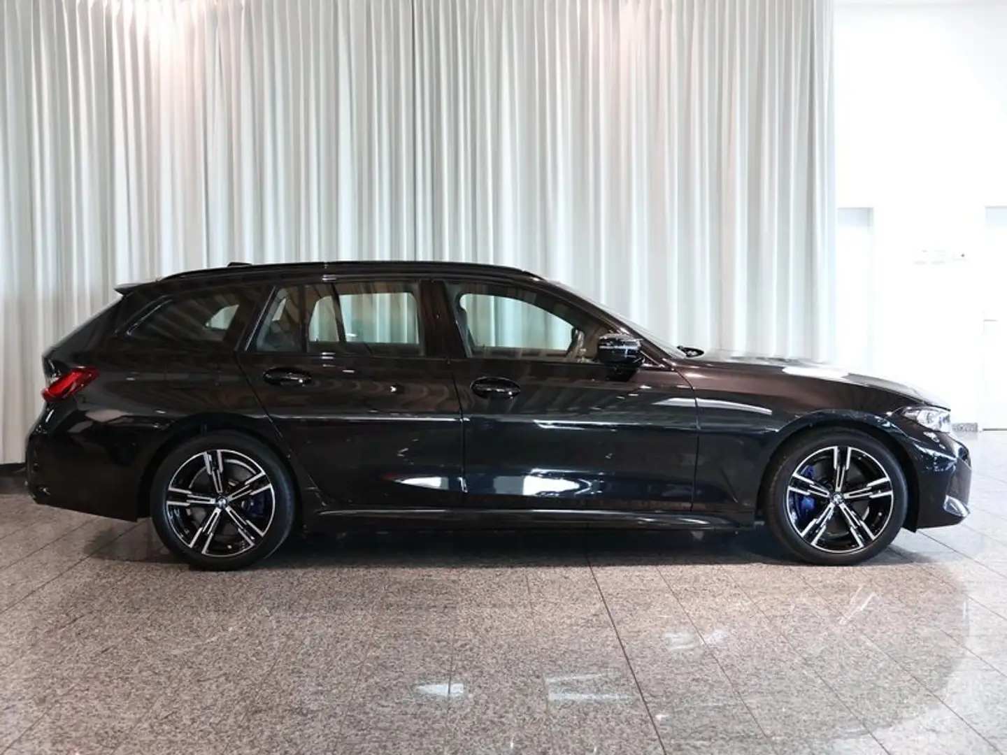 BMW 340 M340i xDrive Touring DrivAss RFK Memo. HIFI Schwarz - 2