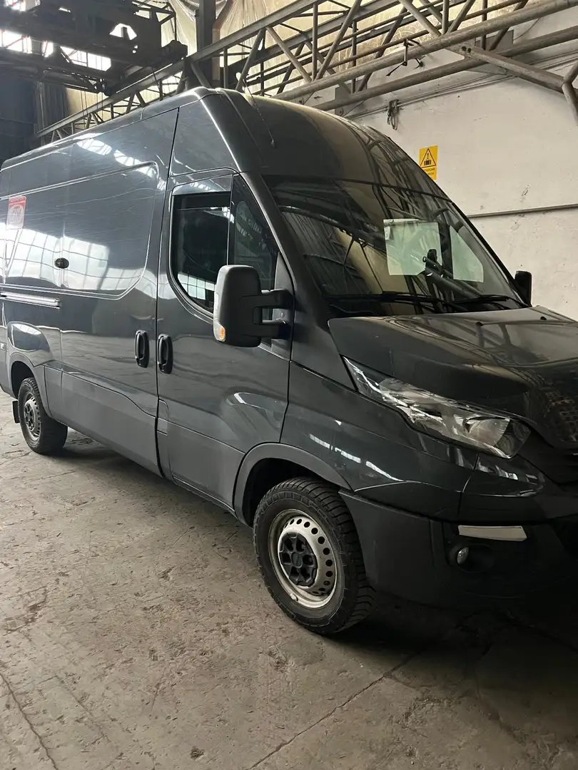 Iveco Daily Grigio - 2