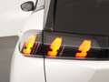 Peugeot e-2008 EV Allure Pack 50 kWh 3 Fase 19.895 na subsidie | Blanco - thumbnail 23