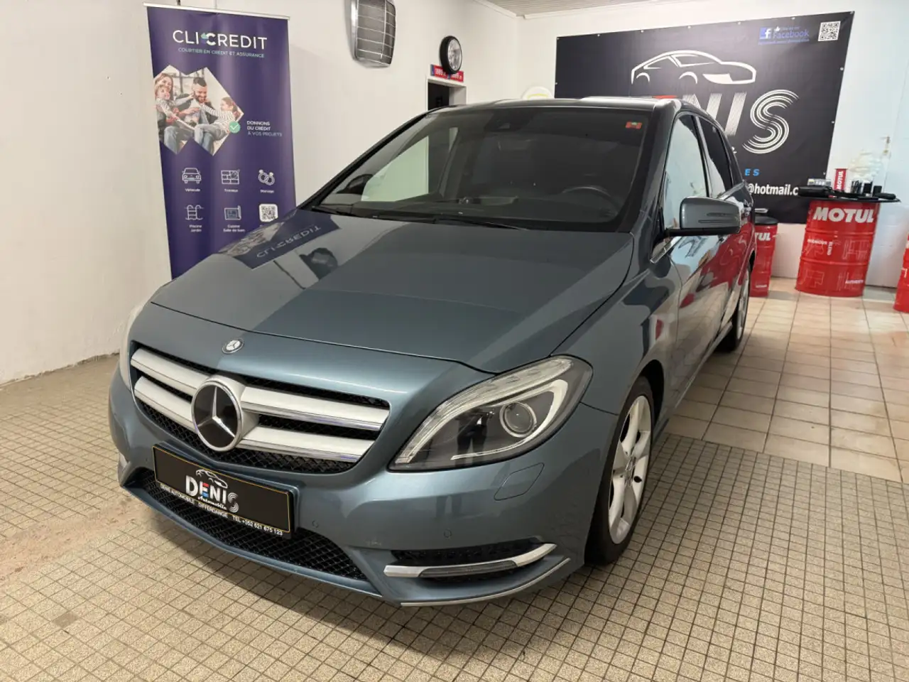 Mercedes-Benz B 200