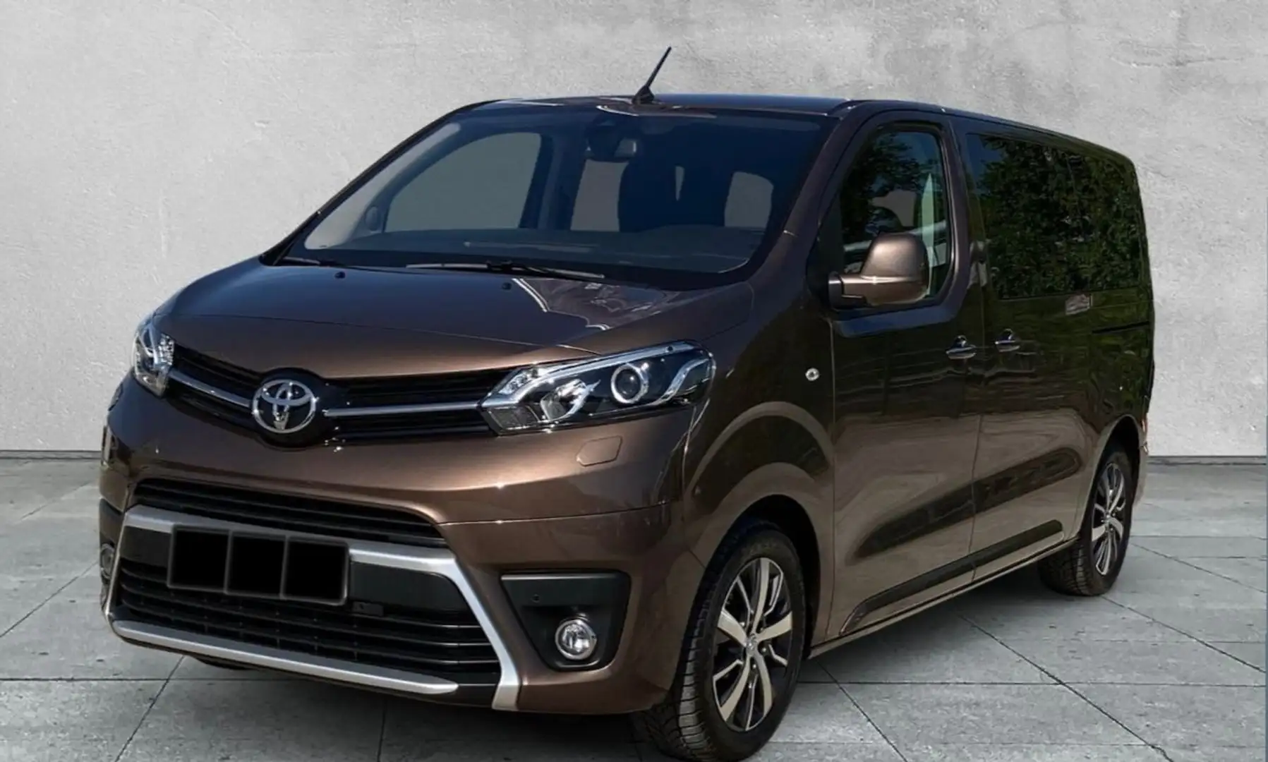 Toyota Proace Esecutive (Verso) 2,0-l-D-4D 130kW Noir - 1