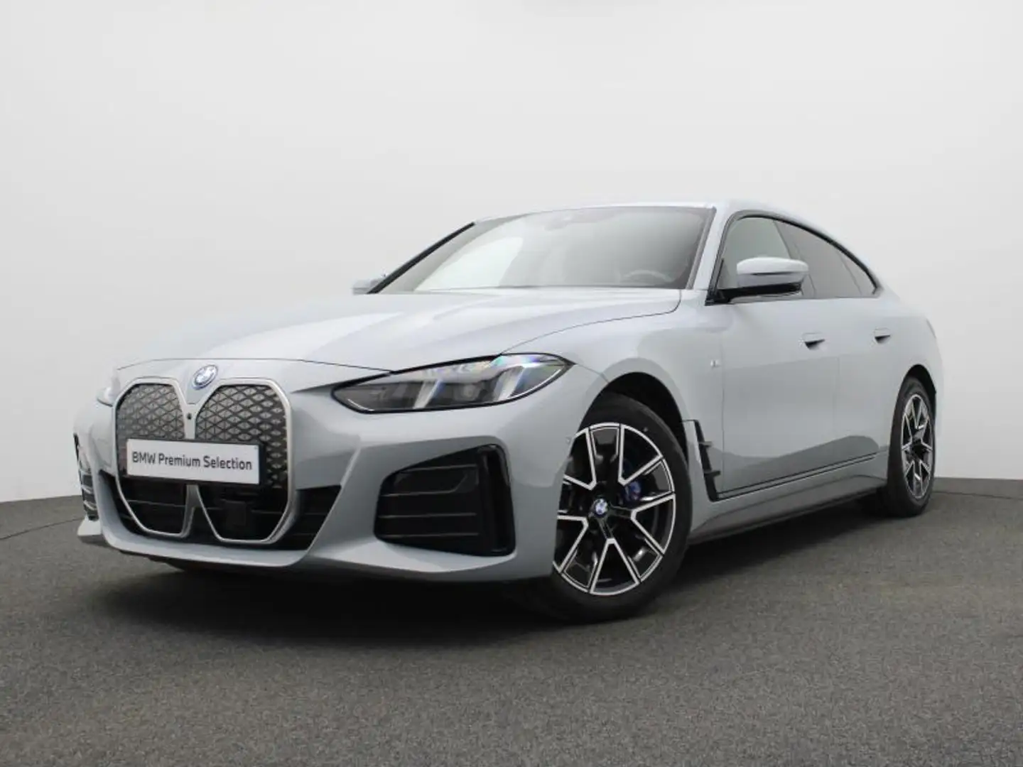 BMW i4 FACELIFT 2 - M SPORT - HAAK - Grijs - 1
