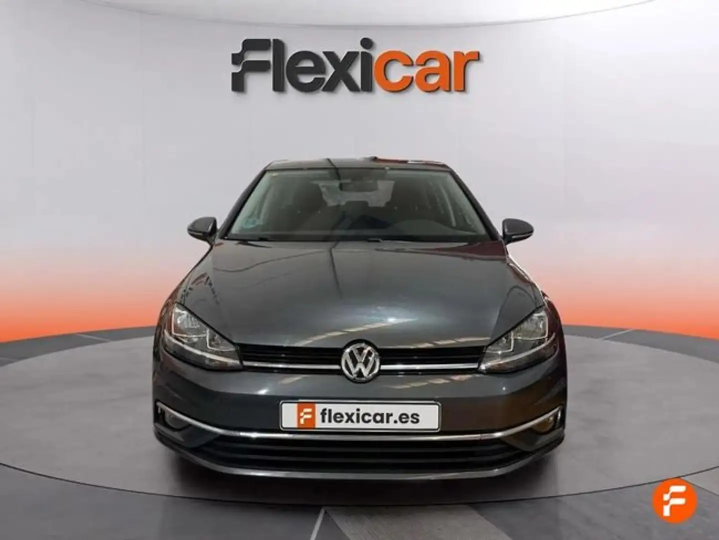 Volkswagen Golf 1.0 TSI Advance 81kW Gris - 2