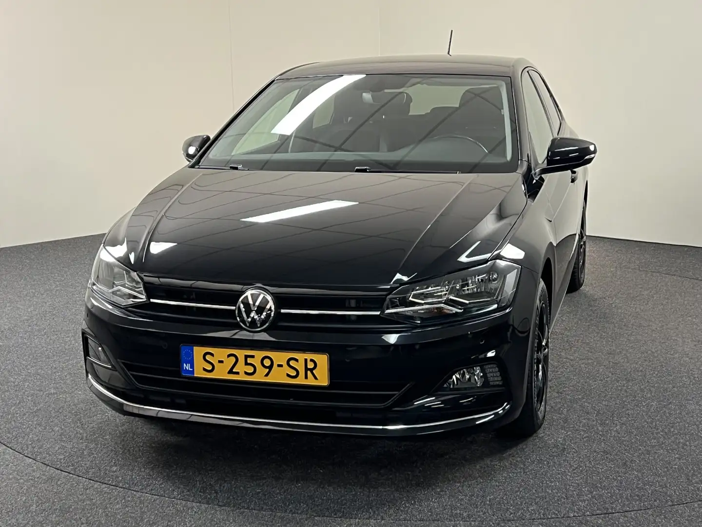 Volkswagen Polo 1.0 TSI Highline 110 PK DSG december 2020 Apple / Noir - 1