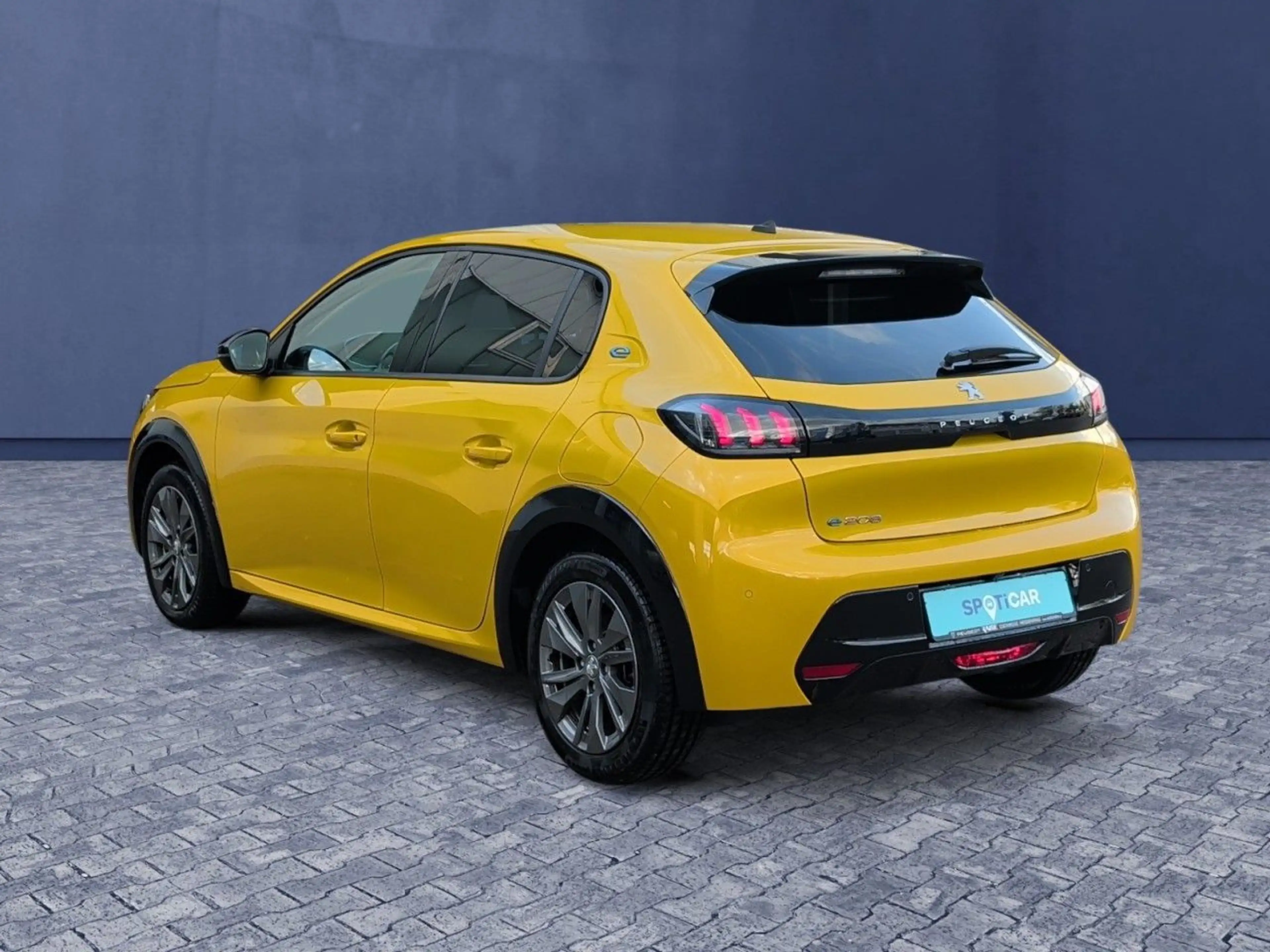 Peugeot 208 -e Allure Pack 136 AT+Sitzhzg+Tempomat+Kamera — photo 4