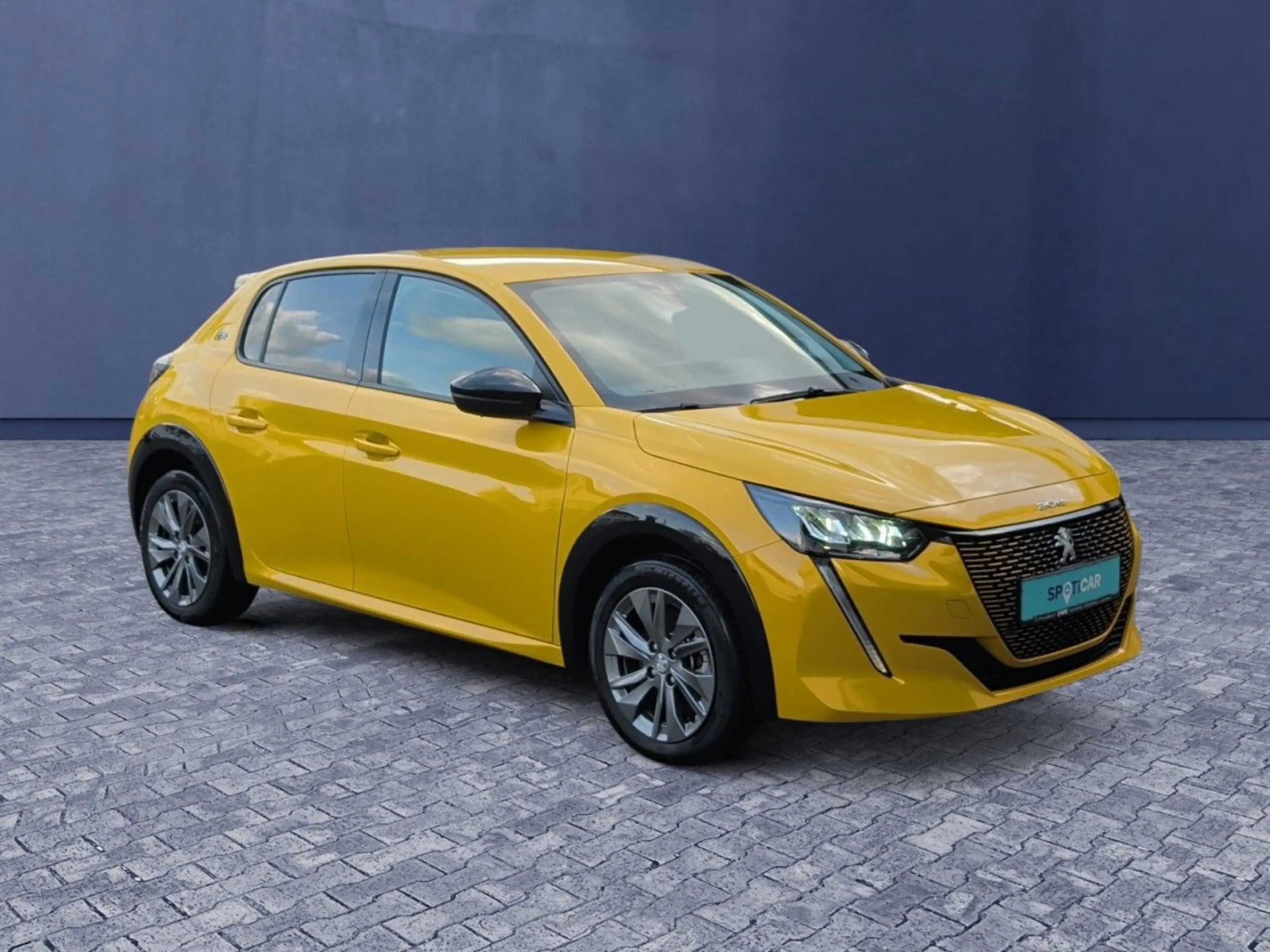 Peugeot 208 -e Allure Pack 136 AT+Sitzhzg+Tempomat+Kamera — photo 9