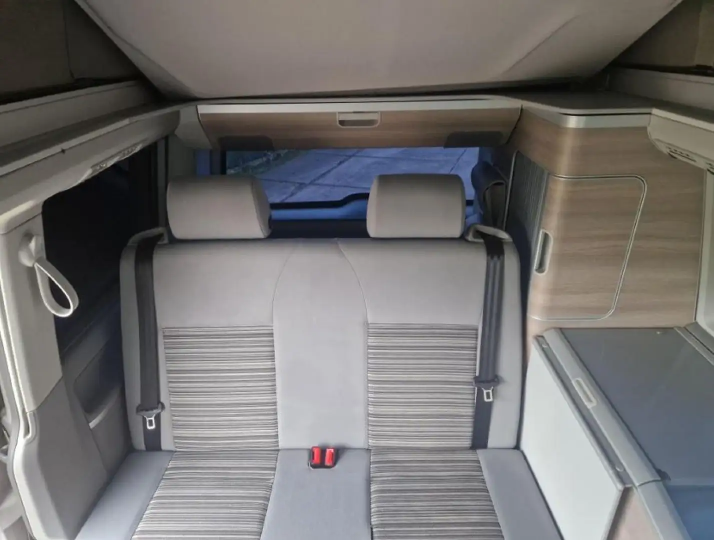 Volkswagen Transporter T5 California Comfortline AUT Beige - 2