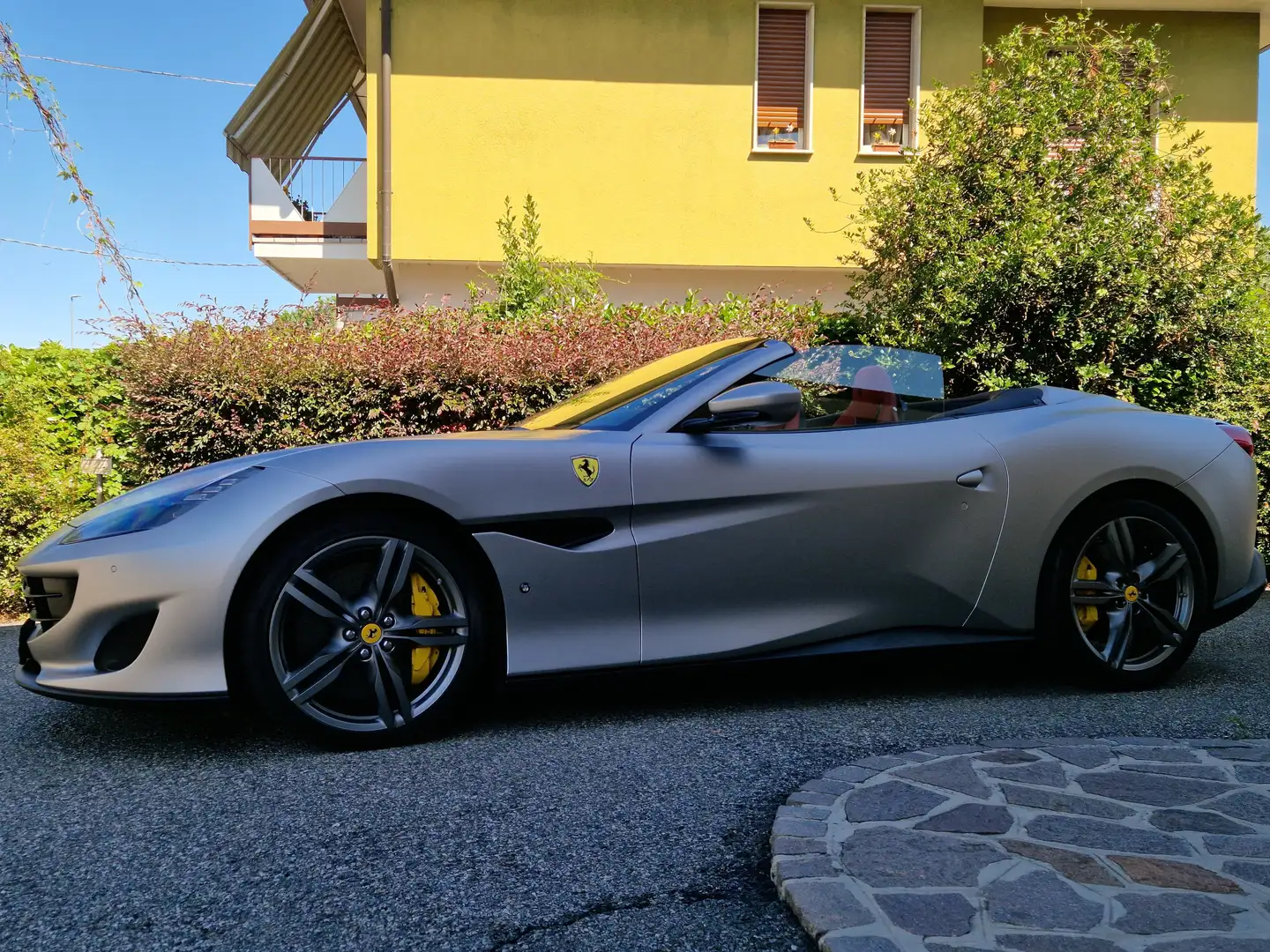 Ferrari Portofino Portofino 3.9 Grau - 1
