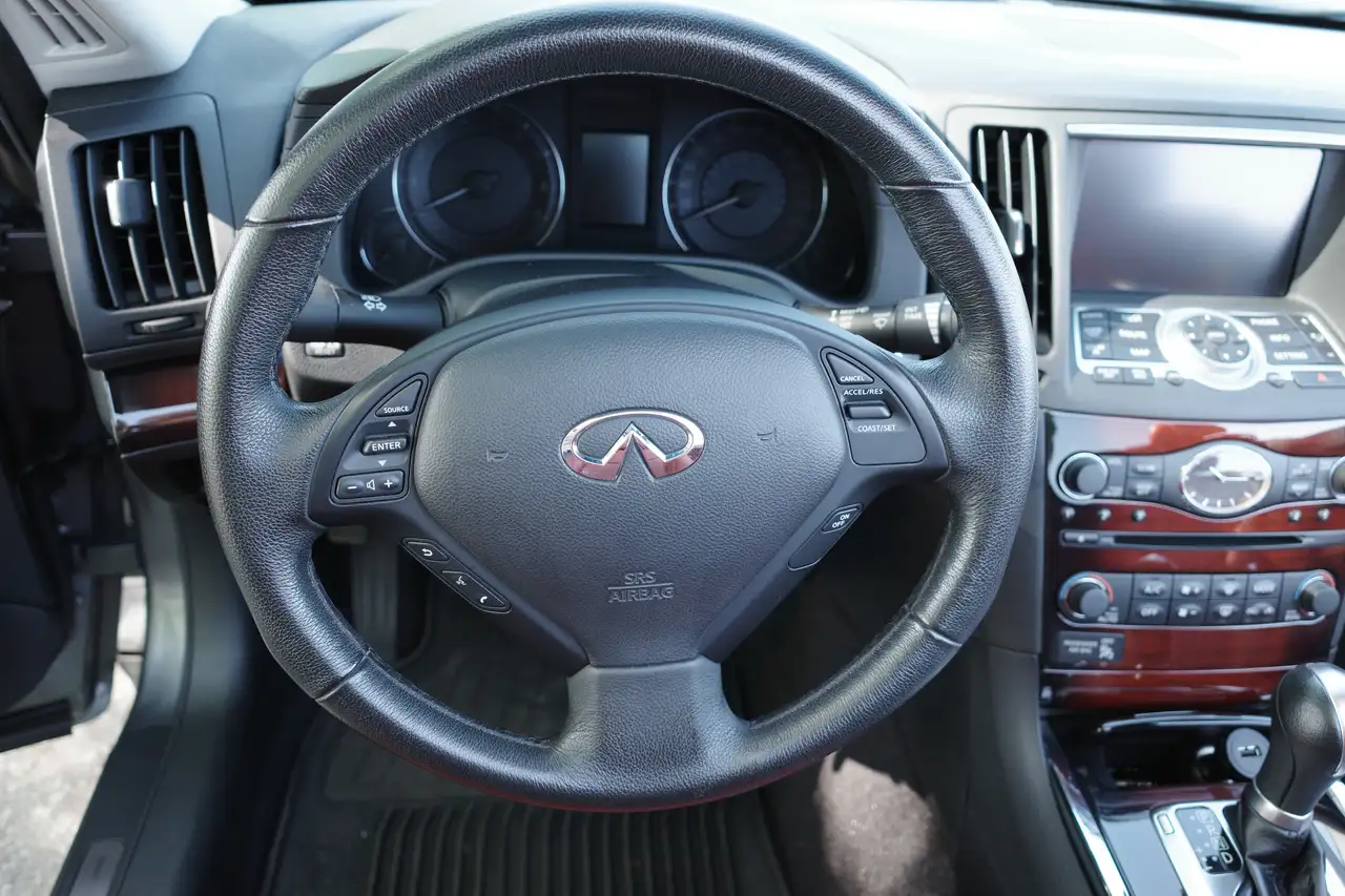 Infiniti G снимка Infiniti G
