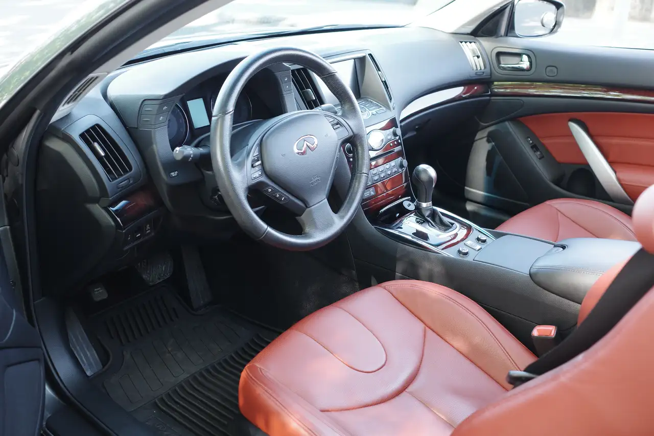 Infiniti G снимка Infiniti G