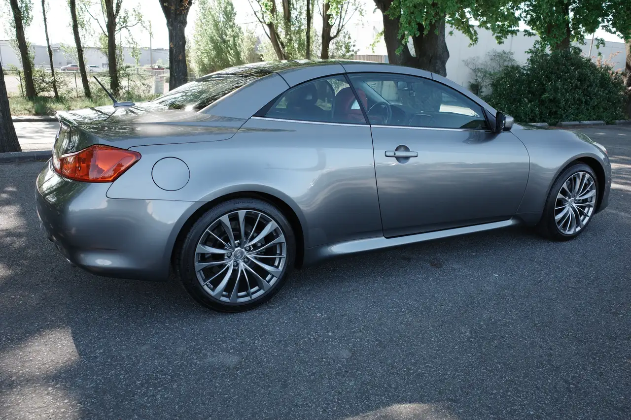 Infiniti G снимка Infiniti G