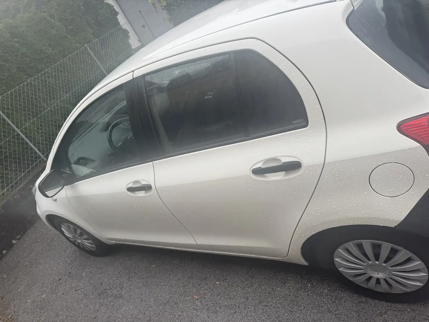 Toyota Yaris 1,0 VVT-i Luna - 2