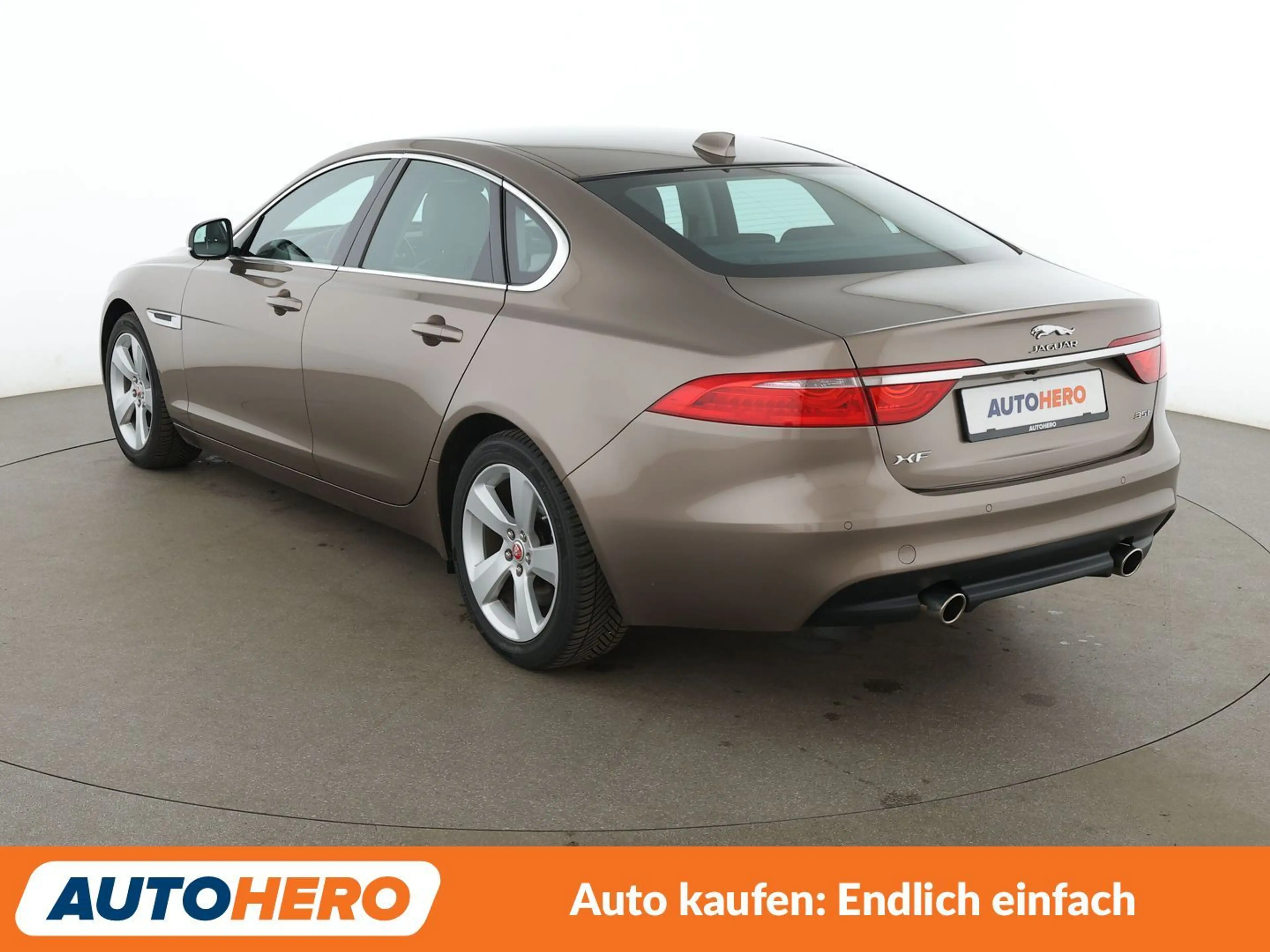 Jaguar XF 35t Prestige Aut.*NAVI*TEMPO*CAM*PDC*SHZ* — photo 4