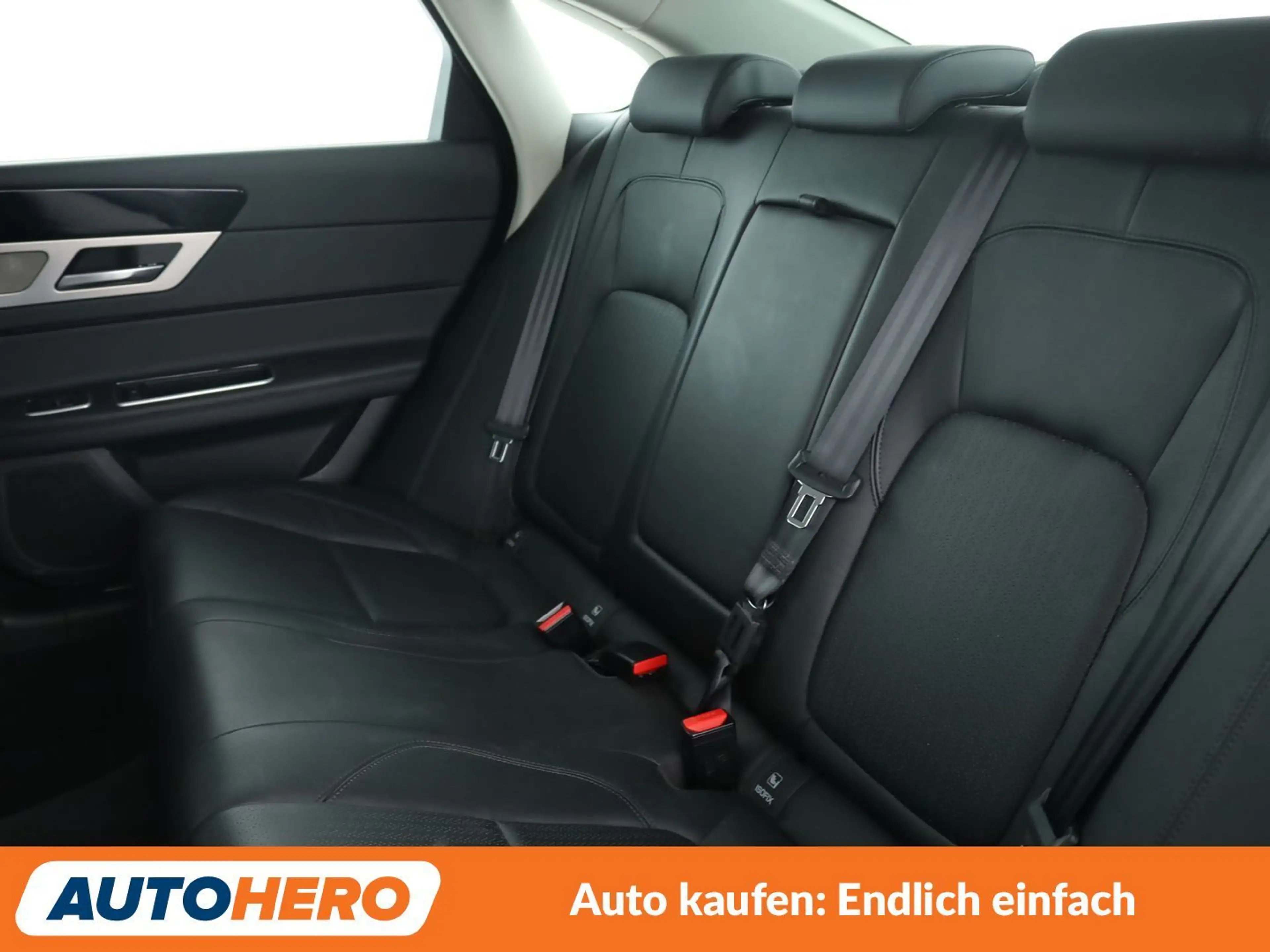 Jaguar XF 35t Prestige Aut.*NAVI*TEMPO*CAM*PDC*SHZ* — photo 14