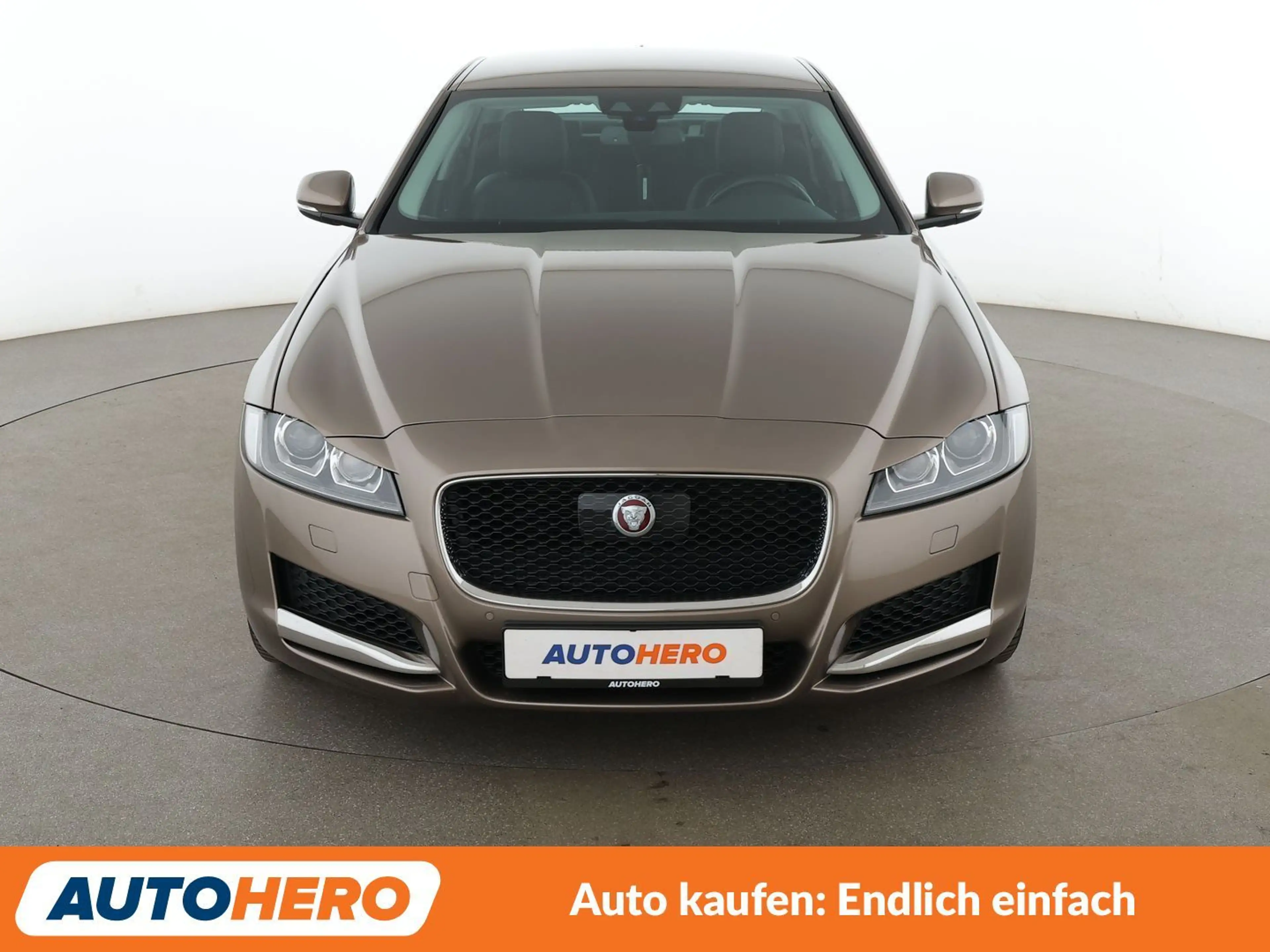 Jaguar XF 35t Prestige Aut.*NAVI*TEMPO*CAM*PDC*SHZ* — photo 9