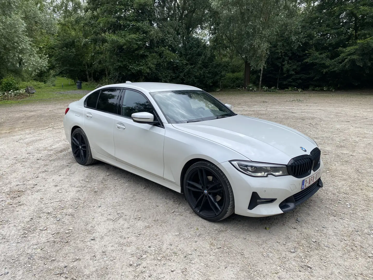 BMW 318 dA AdBlue pack sport shadow line jantes 20’ Blanc - 1