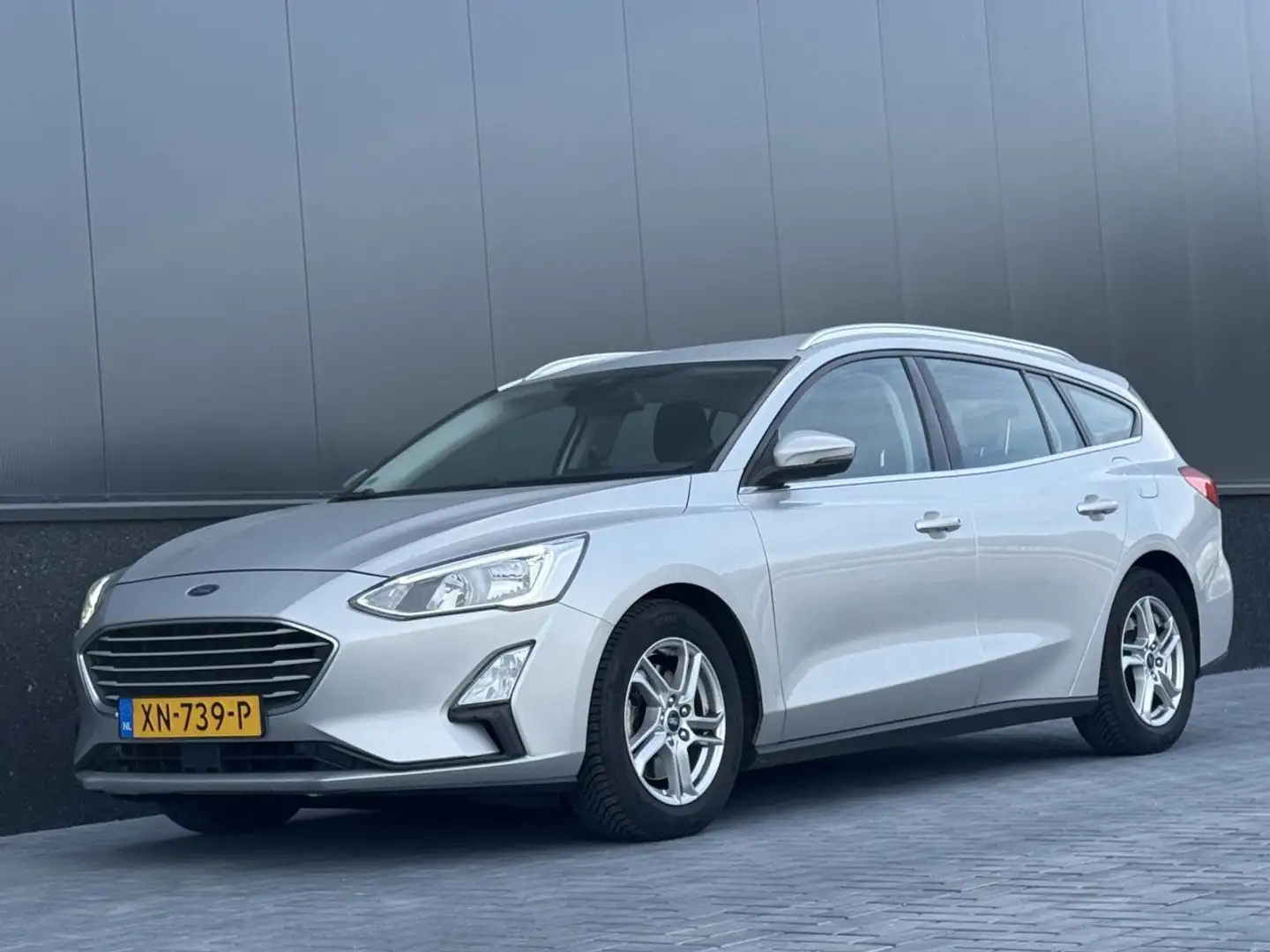 Ford Focus 1.5 EcoBlue Navi PDC EURO-6 Grigio - 1