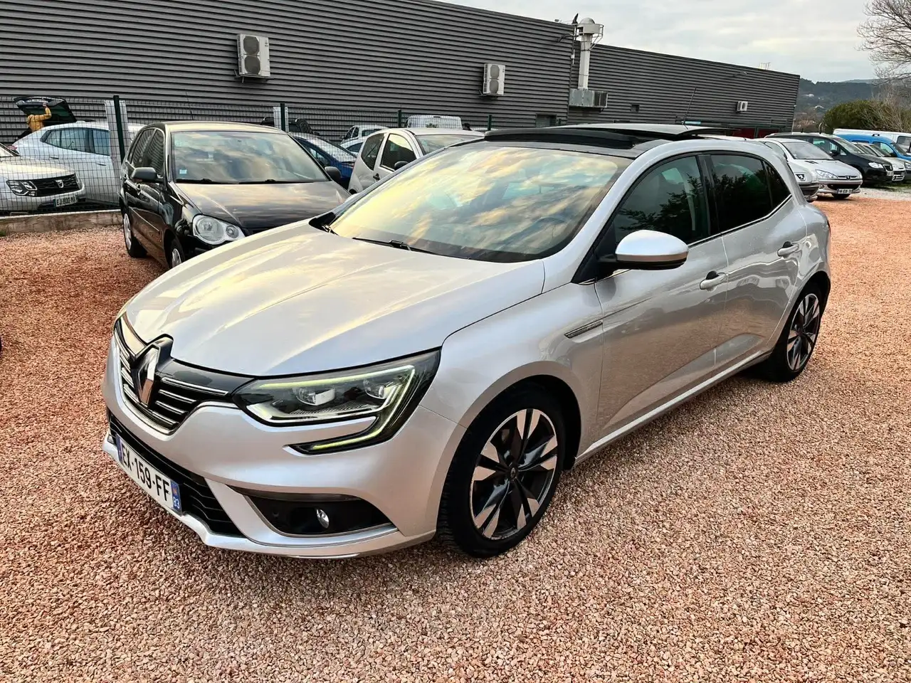 Renault Megane MÃ©gane IV Berline TCe 140 Energy EDC In