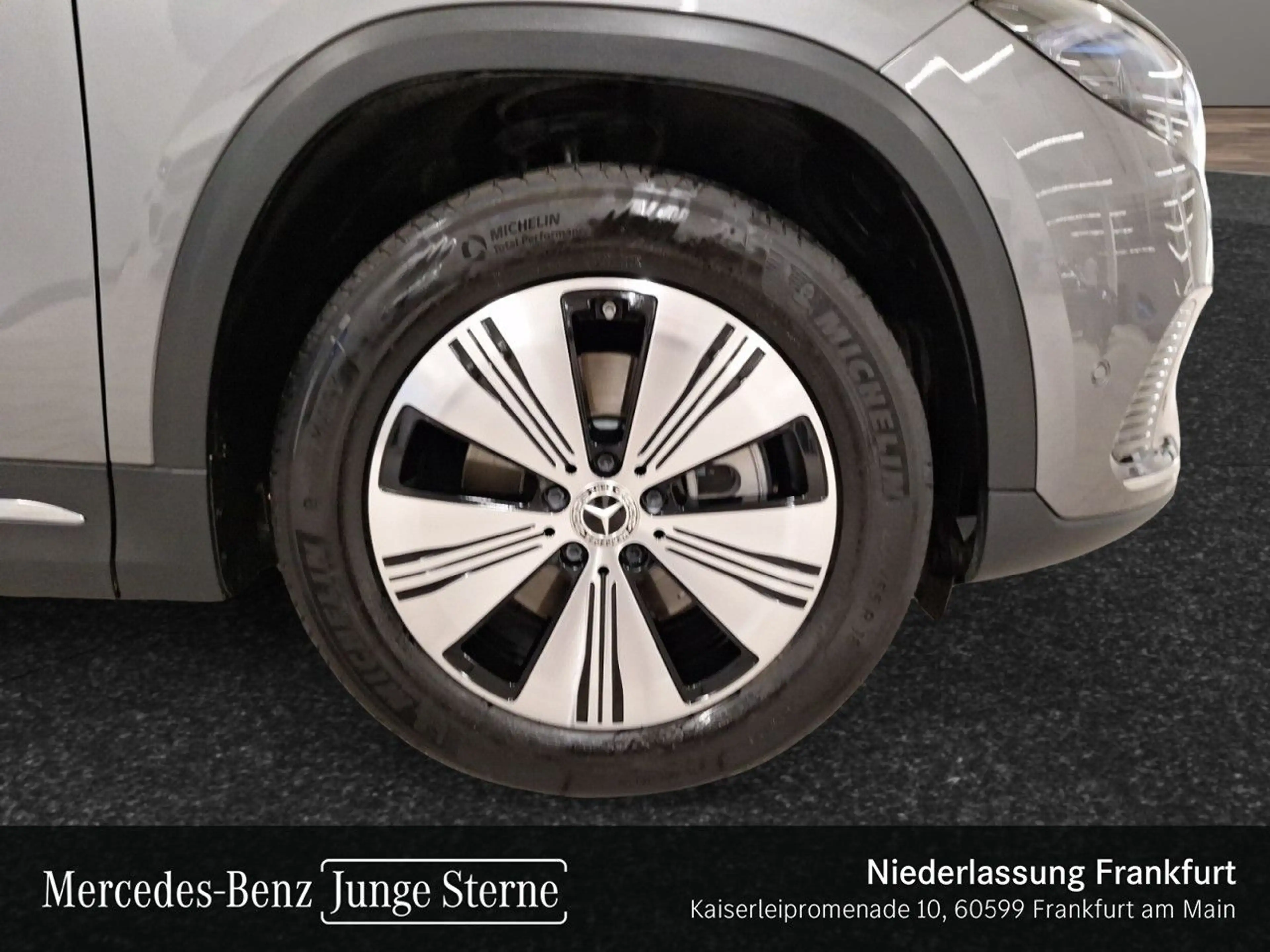 Mercedes-Benz EQA 250 PROG+ADVANCED+AHK+360+SPUR — photo 6