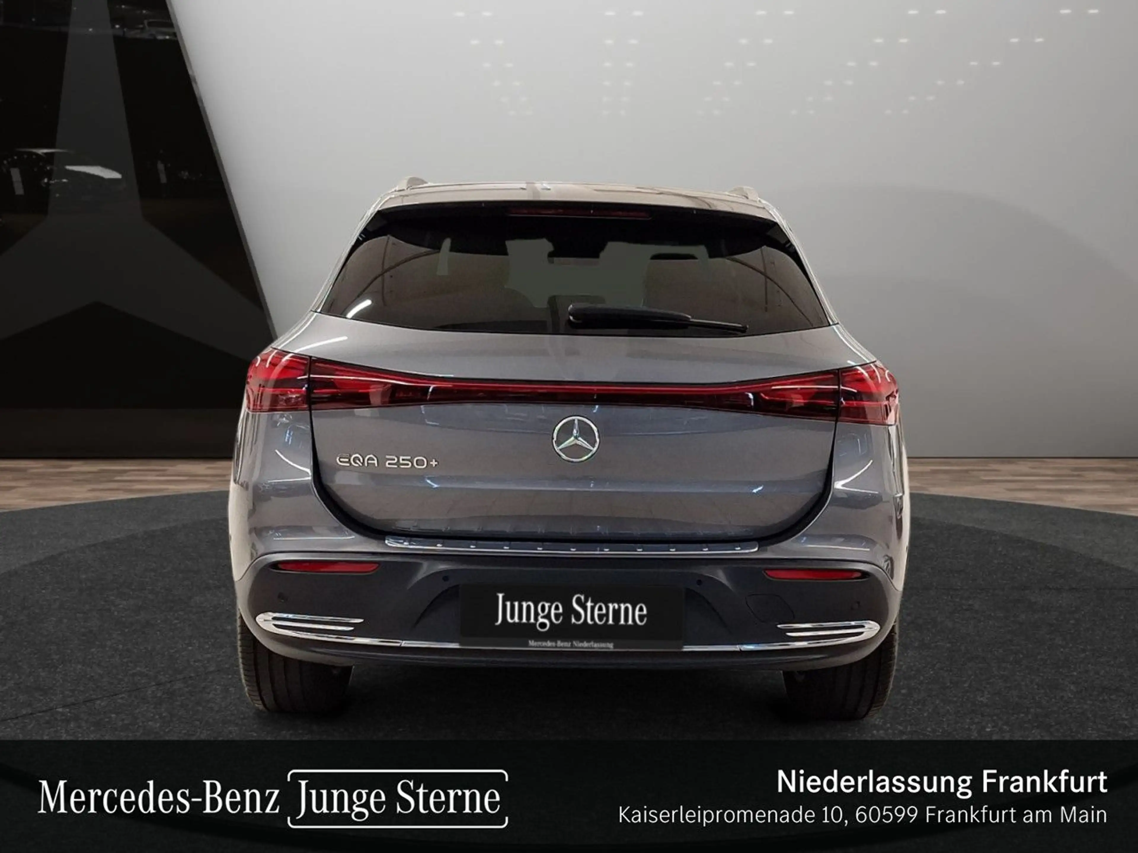 Mercedes-Benz EQA 250 PROG+ADVANCED+AHK+360+SPUR — photo 9