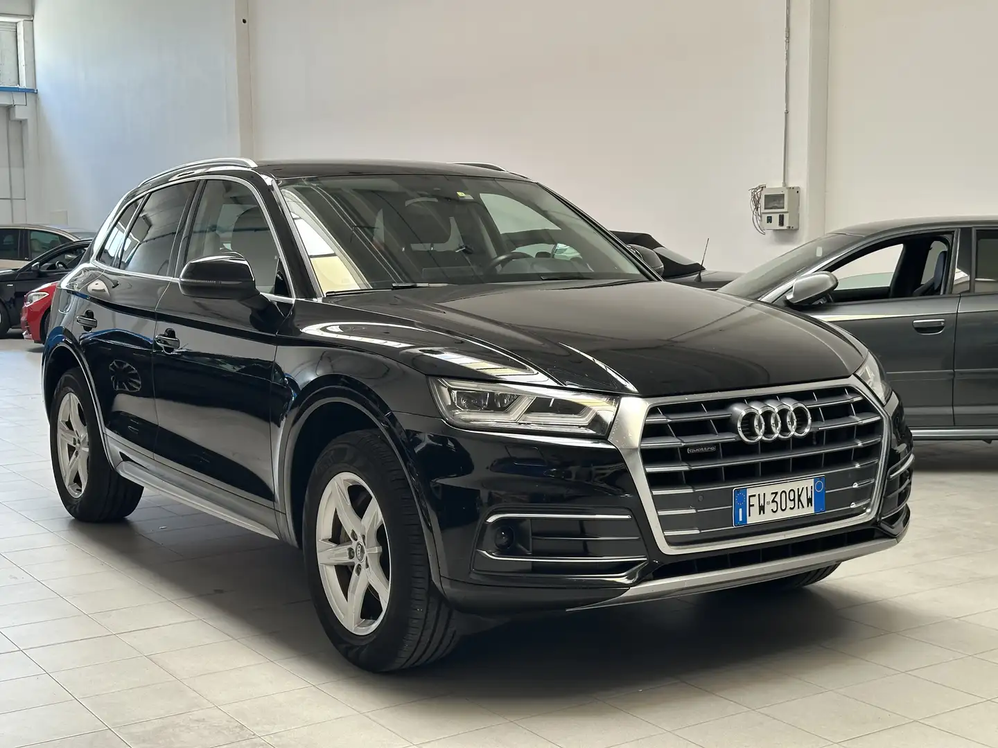 Audi Q5 40 2.0 TDI 190 CAVALLI QUATTRO Nero - 2