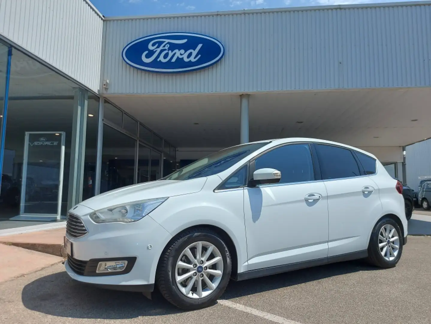 Ford C-Max 1.5 EcoBoost 150ch Stop\u0026Start Titanium Blanc - 2