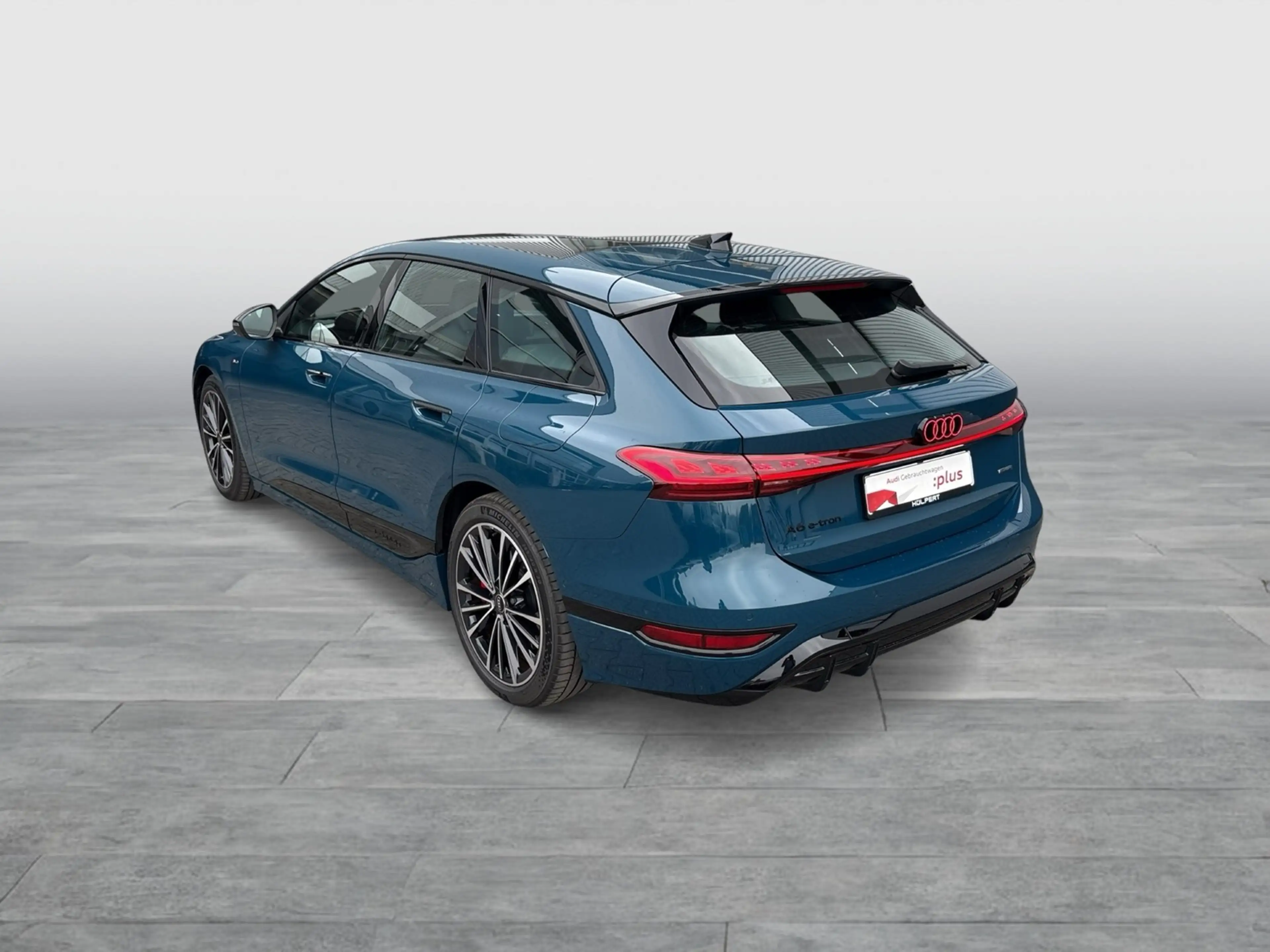 Audi A6 e-tron Avant quattro S LINE PANO B&O AHK LM20 — photo 3