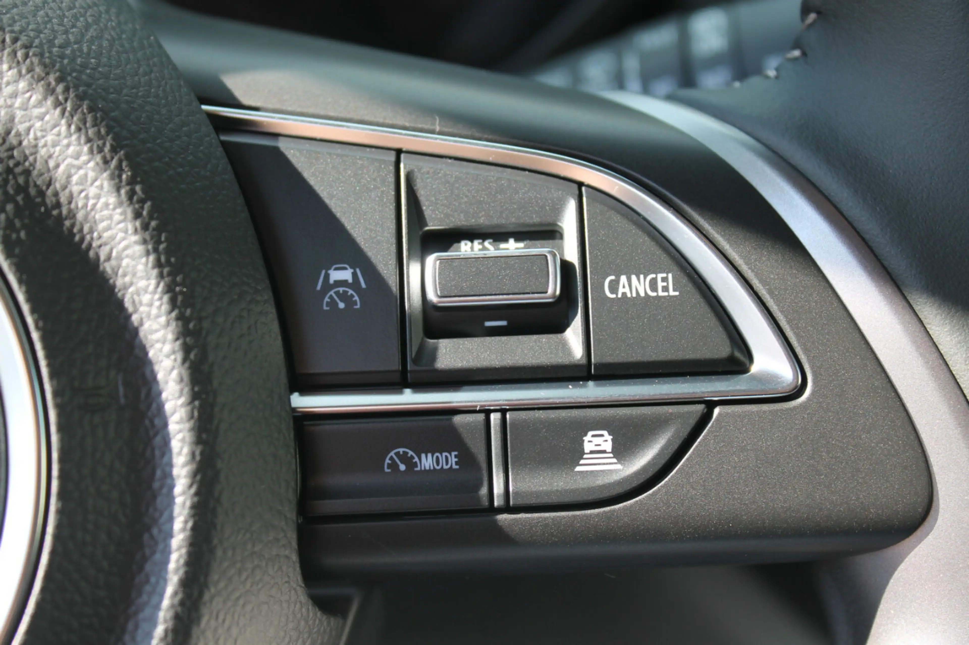 Suzuki Swift 1.2 Comfort+ Hybrid — photo 7
