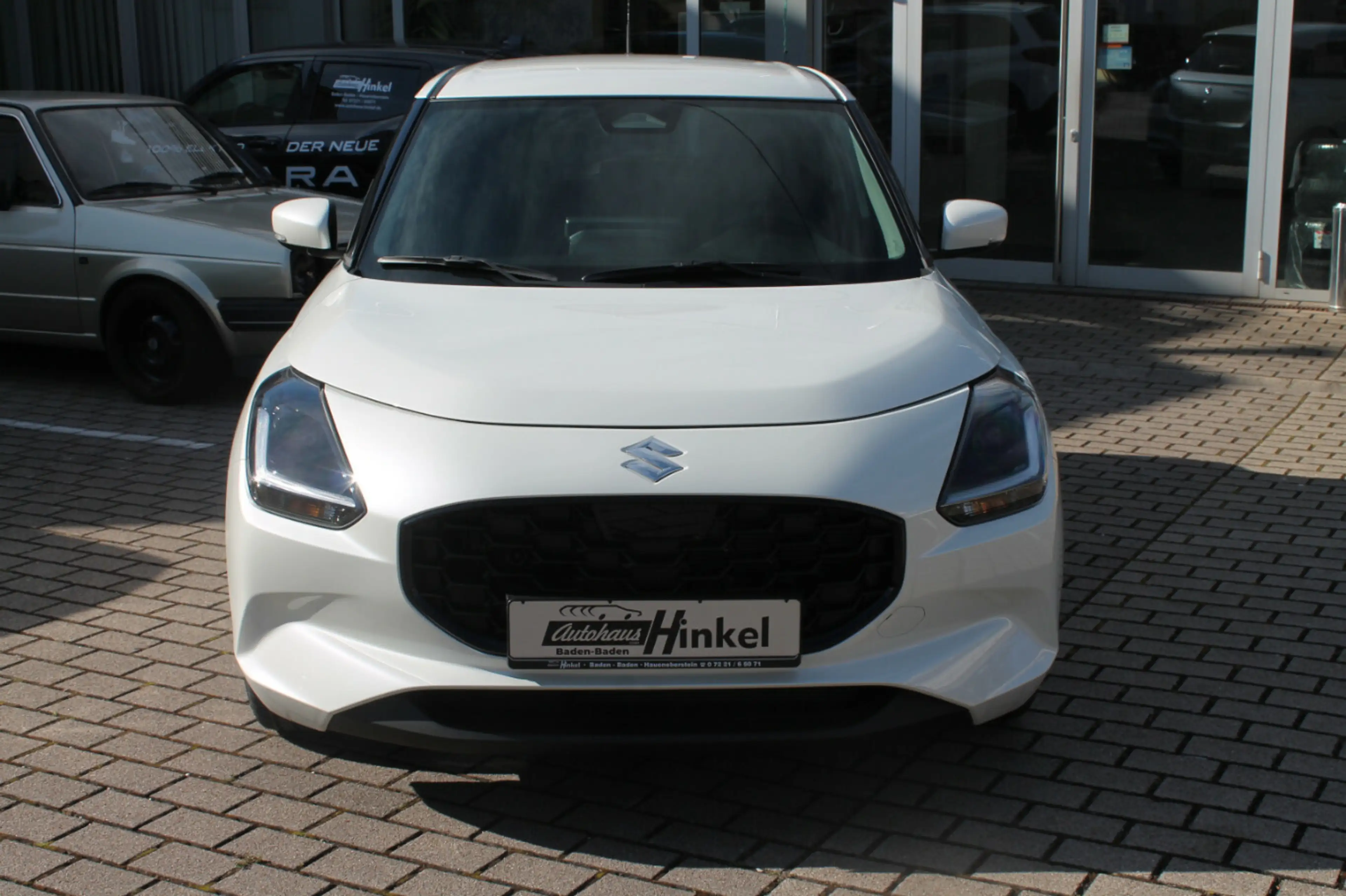 Suzuki Swift 1.2 Comfort+ Hybrid — photo 2
