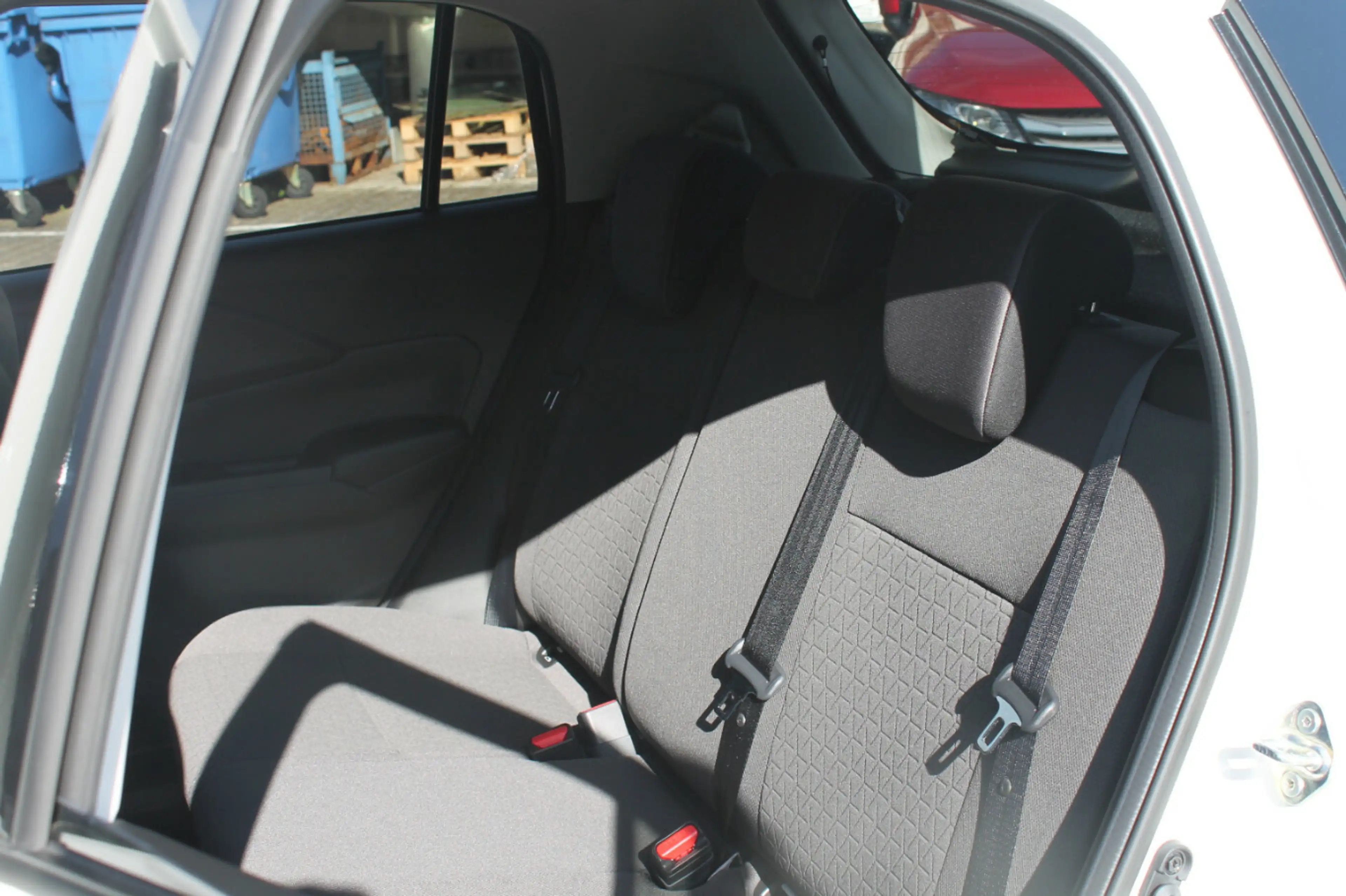 Suzuki Swift 1.2 Comfort+ Hybrid — photo 14