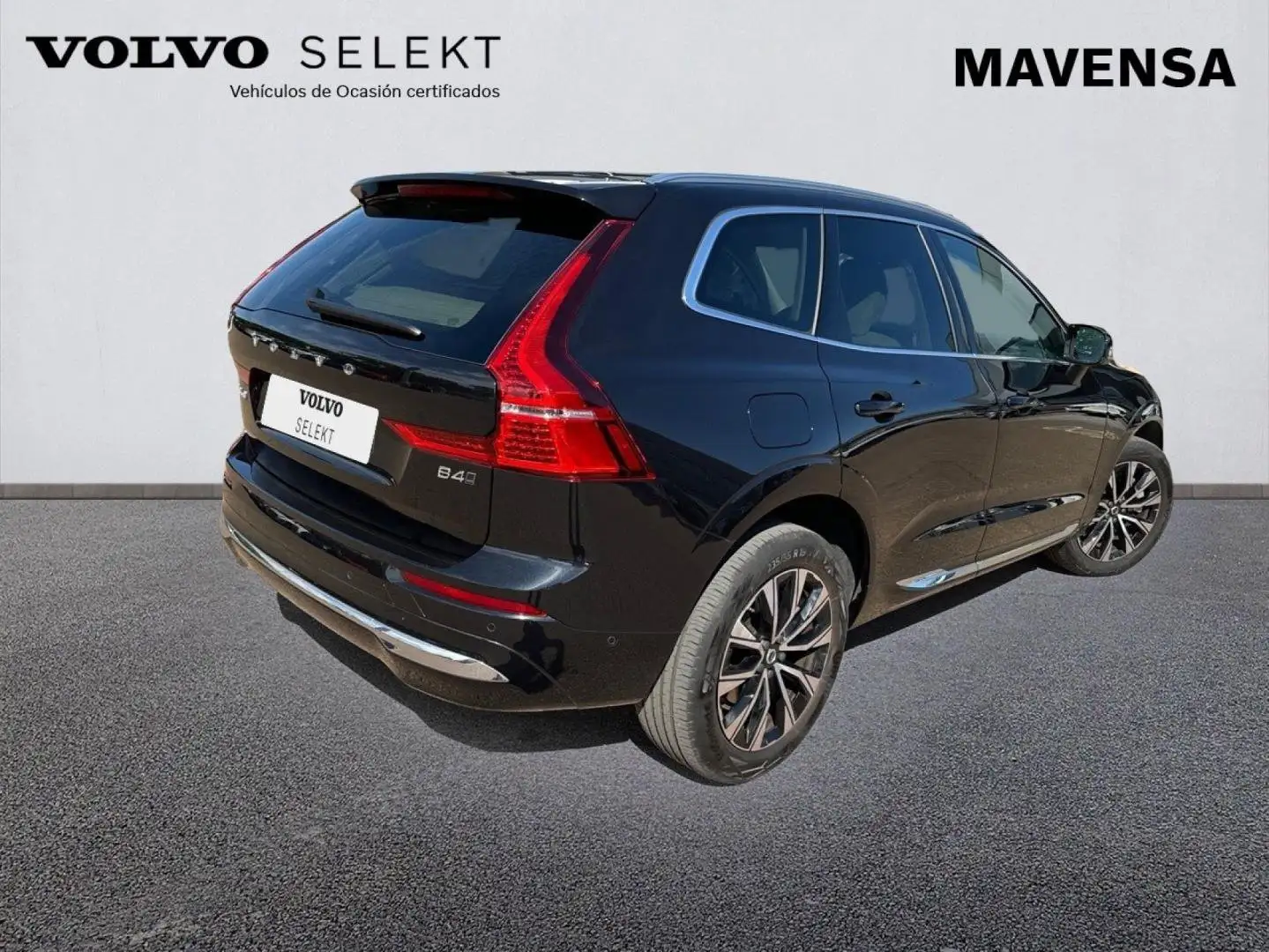 Volvo XC60 B4 Ultimate Bright AWD Aut. Noir - 2