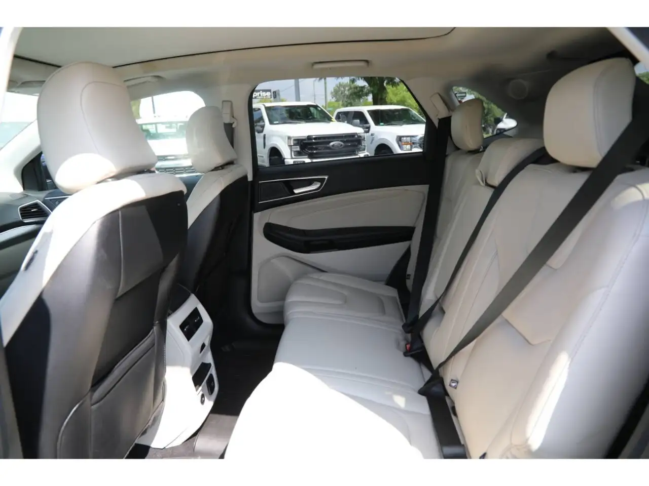 Ford Edge снимка Ford Edge