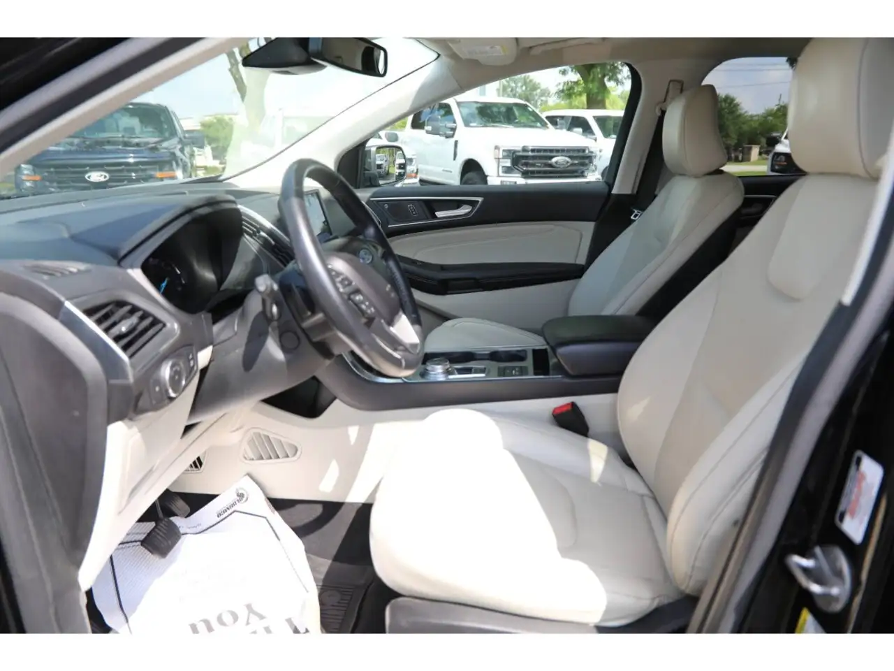 Ford Edge снимка Ford Edge