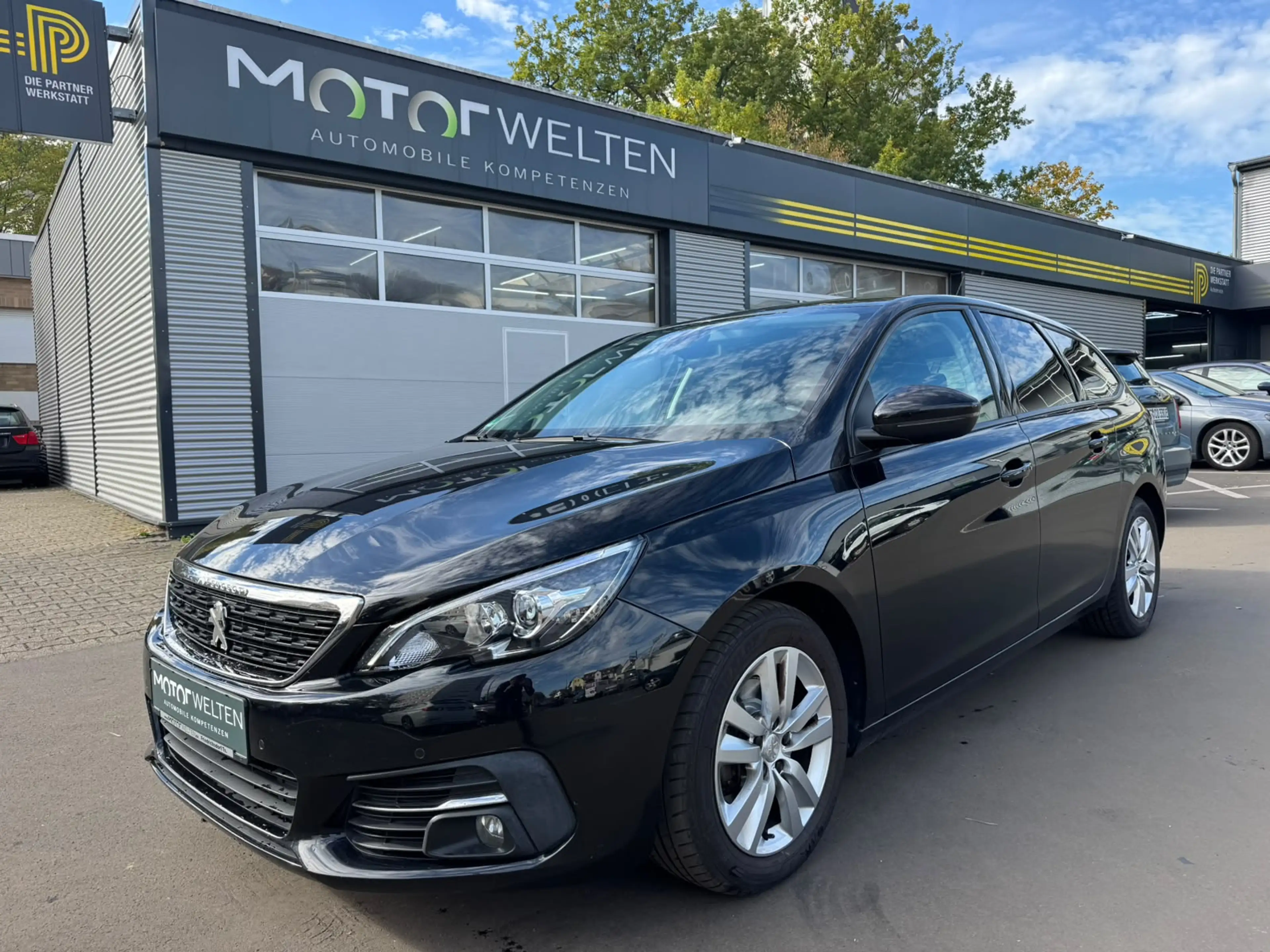 Peugeot 308 1.2 PureTech 130 SW Active 1.2 e-THP/PureTech 130