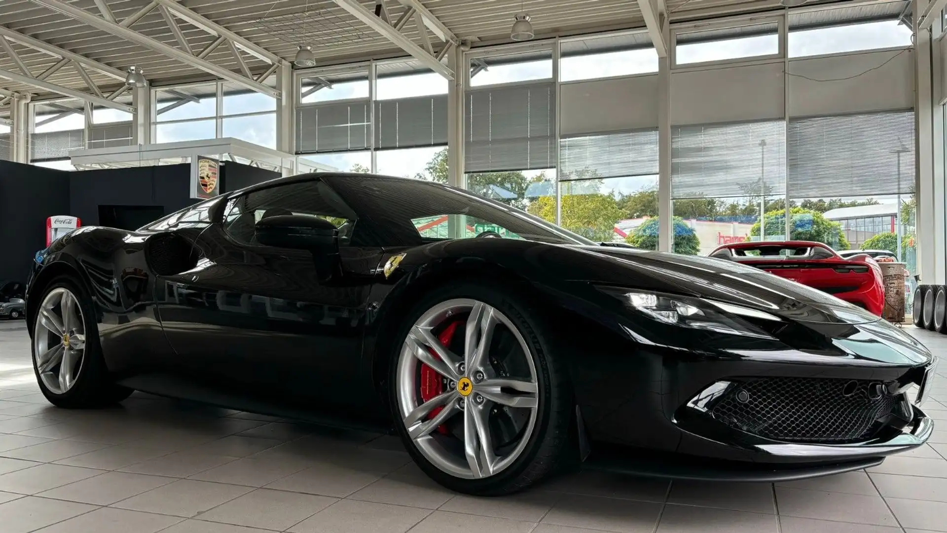 Ferrari 296 GTB schwarz-schwarz/Lift/JBL Sound/Schblitz Zwart - 1
